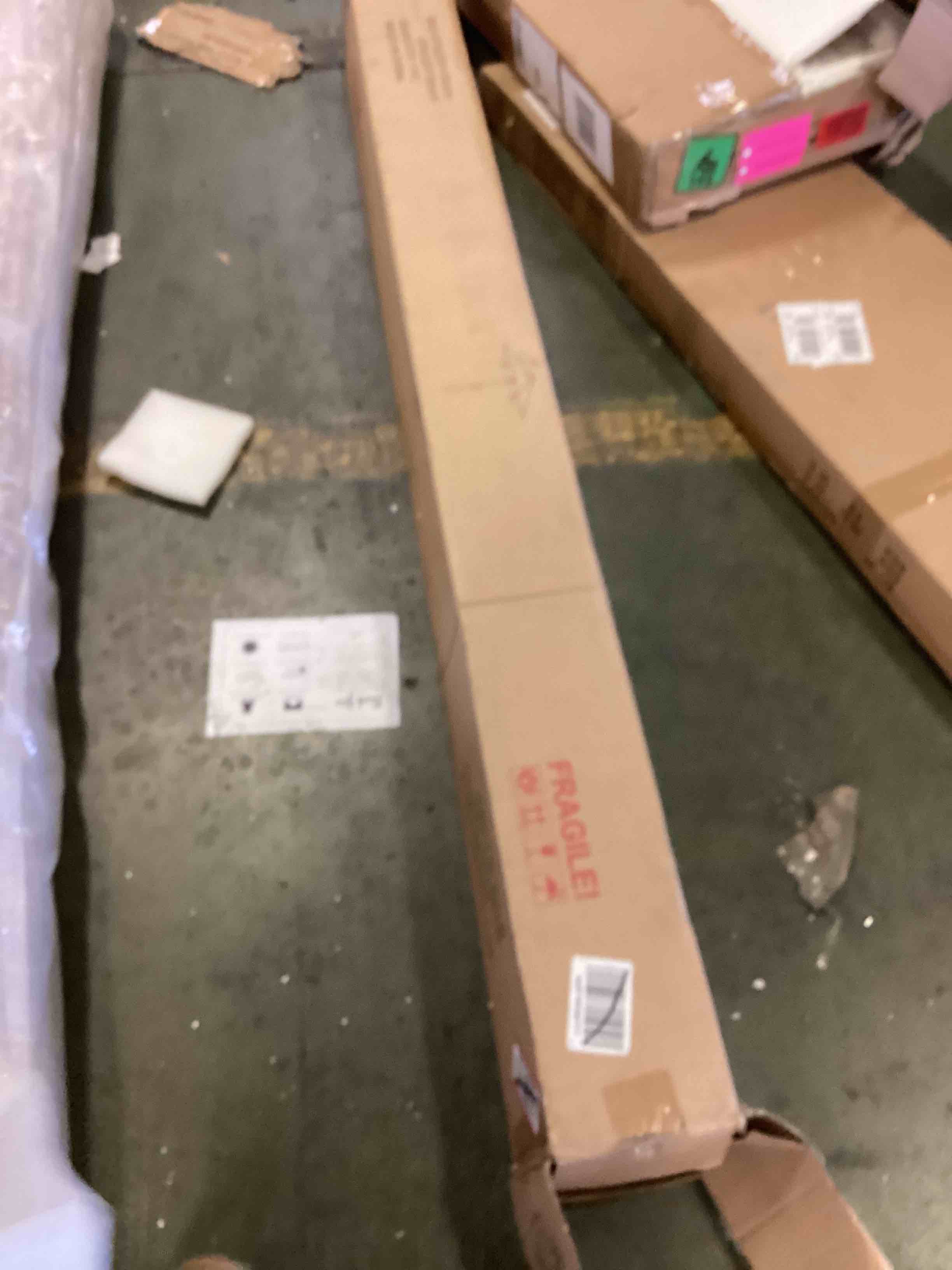 https://s3.amazonaws.com/lotting-images-prod/bidfta/GRN5419358_1693575705257.jpeg