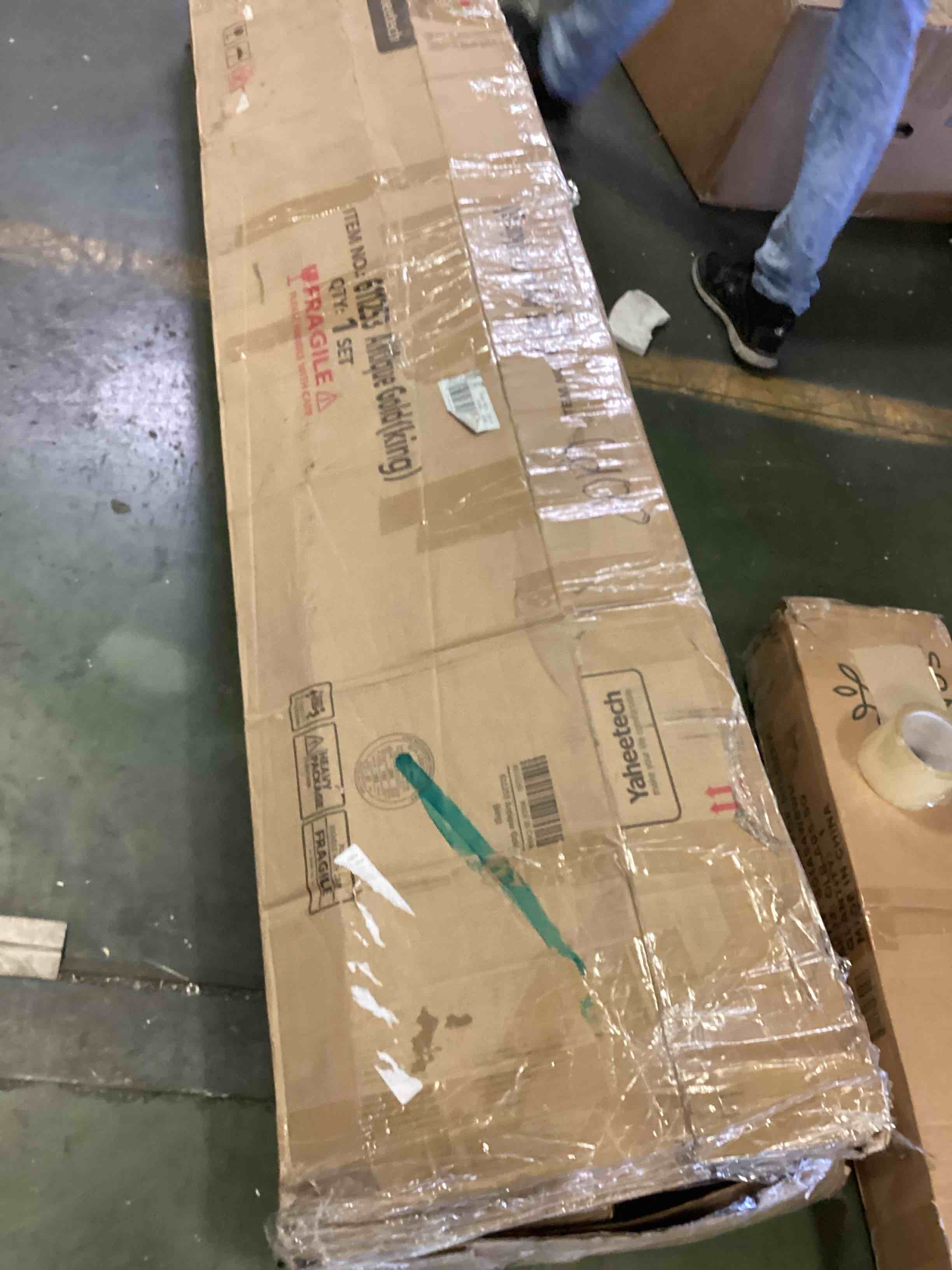 https://s3.amazonaws.com/lotting-images-prod/bidfta/GRN5419371_1693579983048.jpeg