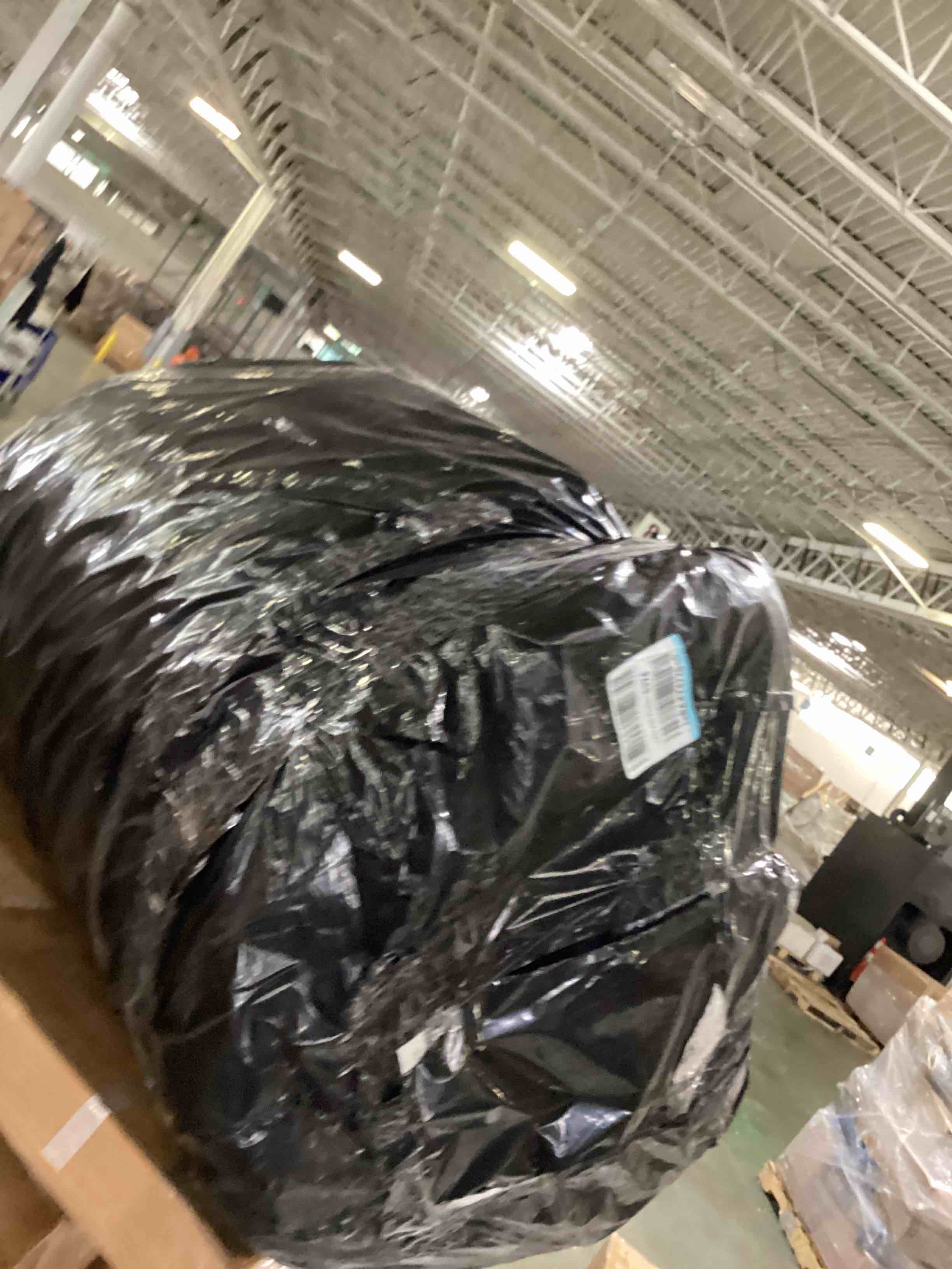 https://s3.amazonaws.com/lotting-images-prod/bidfta/GRN5419632_1694028510543.jpeg