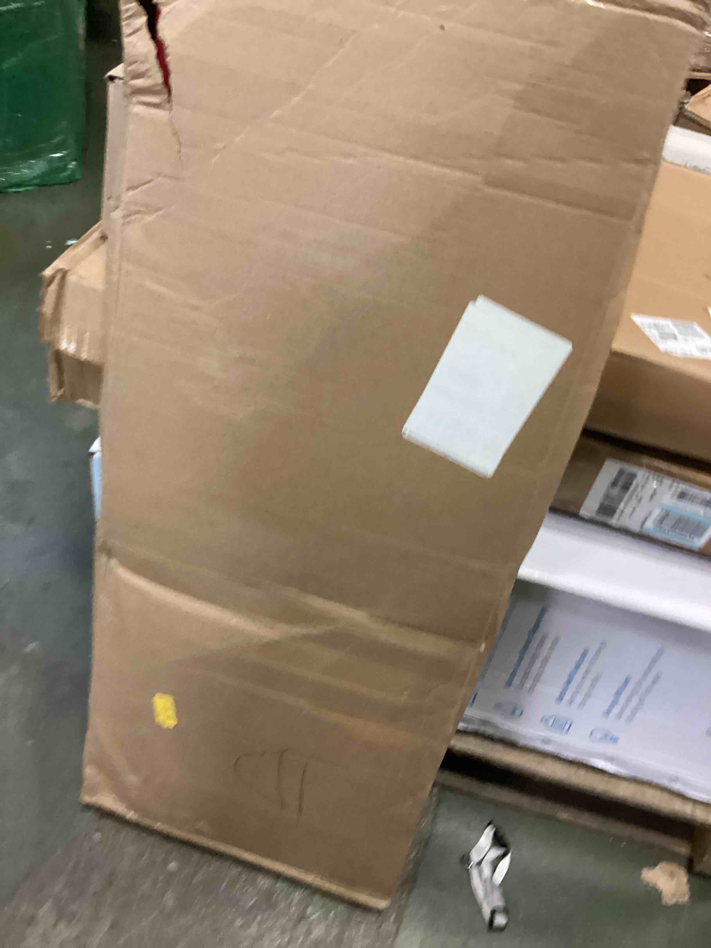 https://s3.amazonaws.com/lotting-images-prod/bidfta/GRN5419776_1694097554585.jpeg