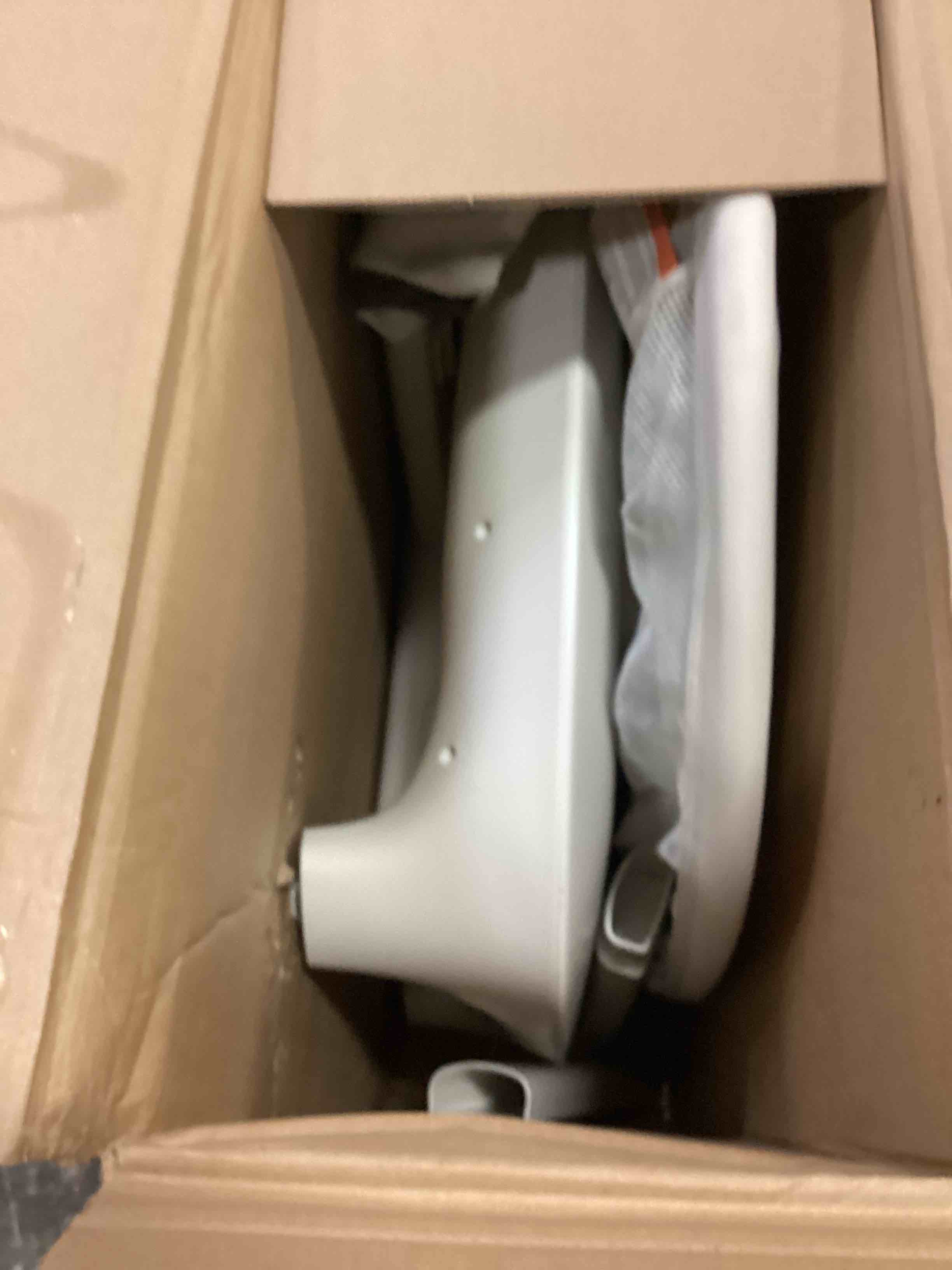 https://s3.amazonaws.com/lotting-images-prod/bidfta/GRN5419878_1694113061240.jpeg