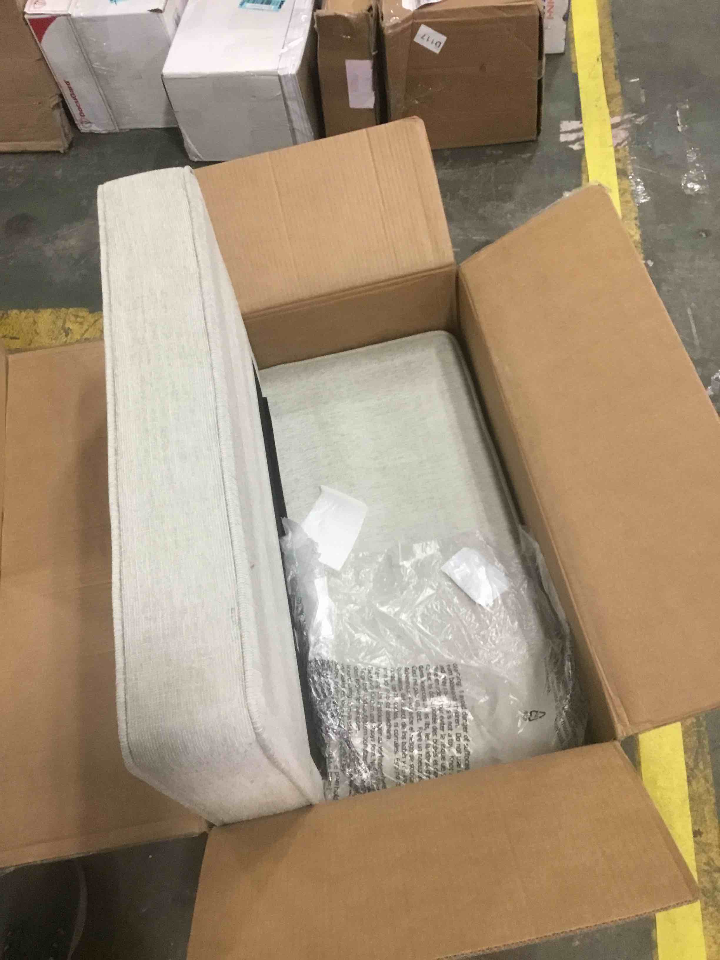 https://s3.amazonaws.com/lotting-images-prod/bidfta/GRN5438482_1703192624661.jpeg