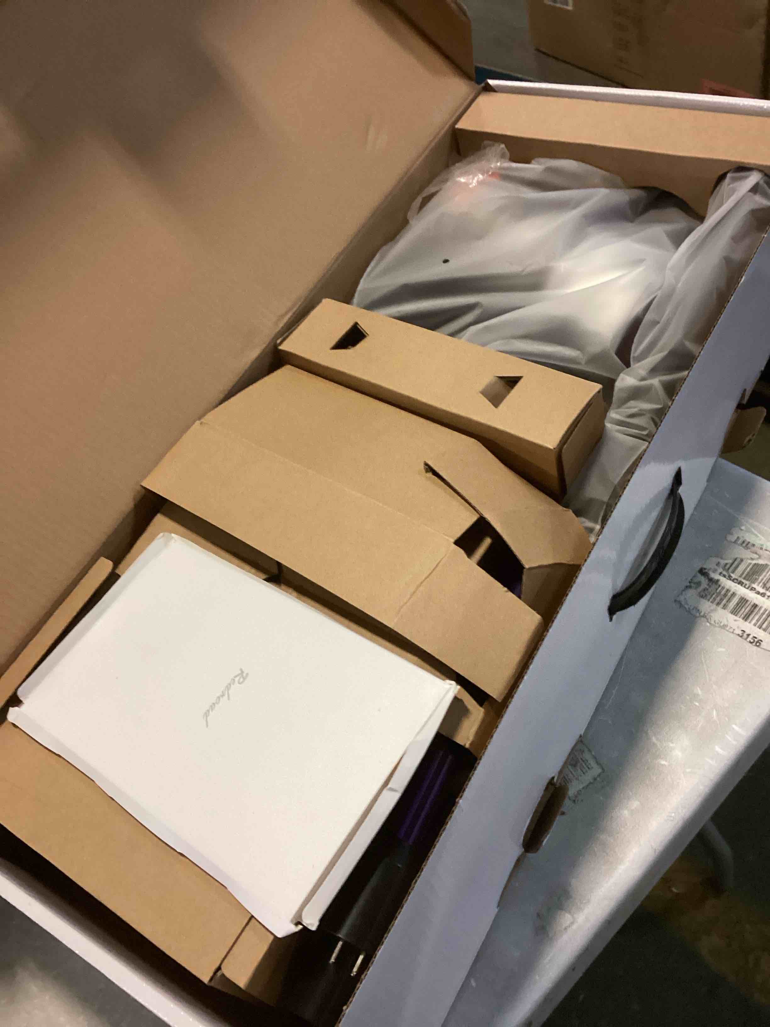 https://s3.amazonaws.com/lotting-images-prod/bidfta/GRN5444392_1700858260297.jpeg