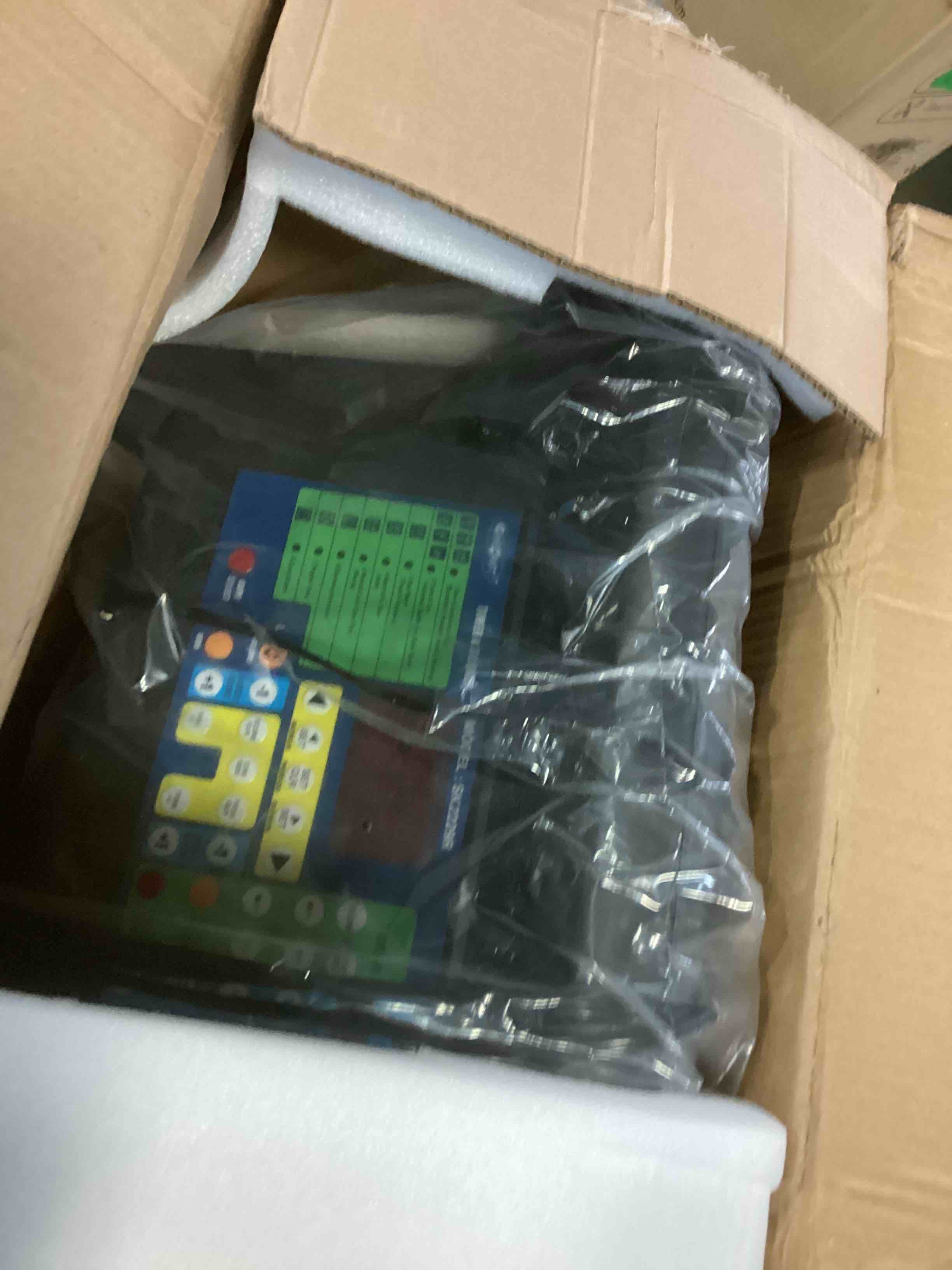 https://s3.amazonaws.com/lotting-images-prod/bidfta/GRN5444721_1701183243780.jpeg