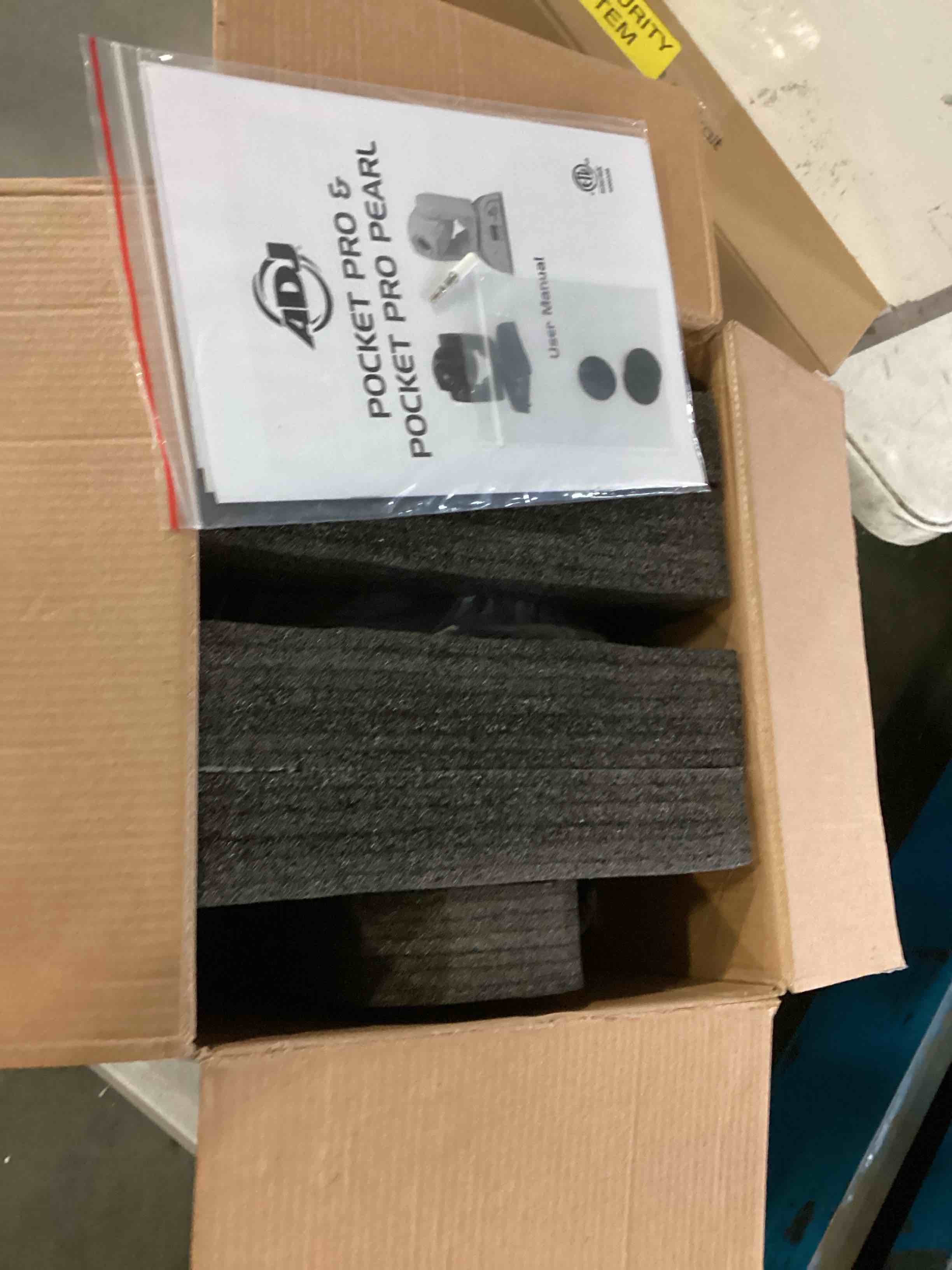 https://s3.amazonaws.com/lotting-images-prod/bidfta/GRN5445229_1701361873329.jpeg
