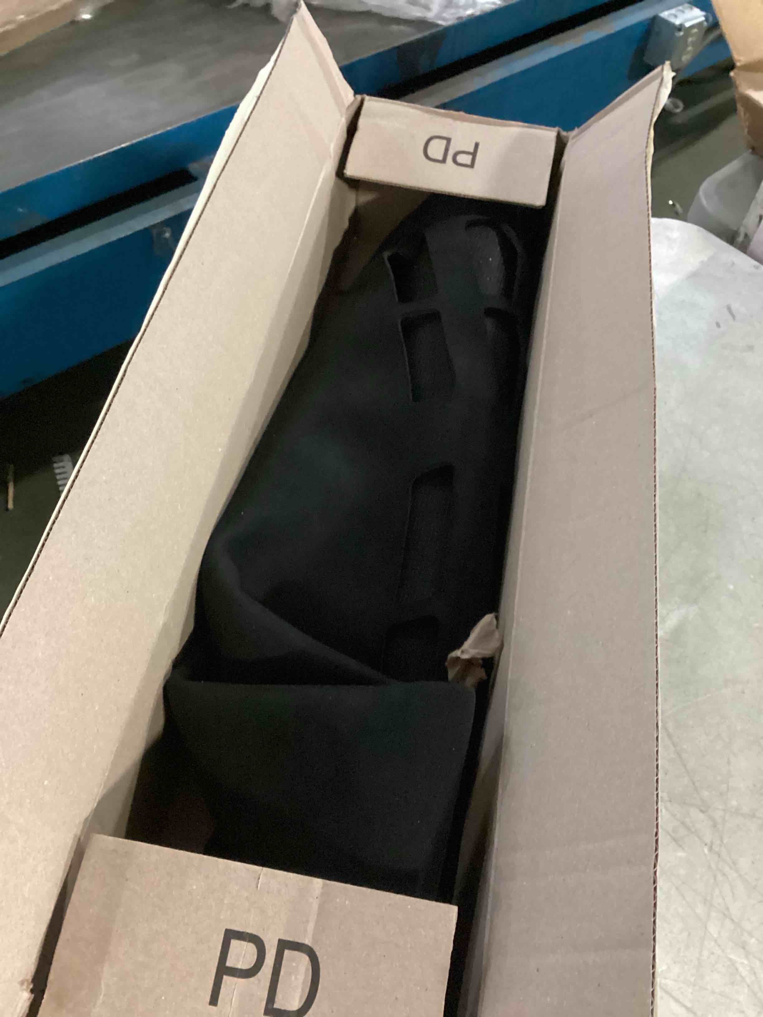 https://s3.amazonaws.com/lotting-images-prod/bidfta/GRN5445416_1701444403349.jpeg