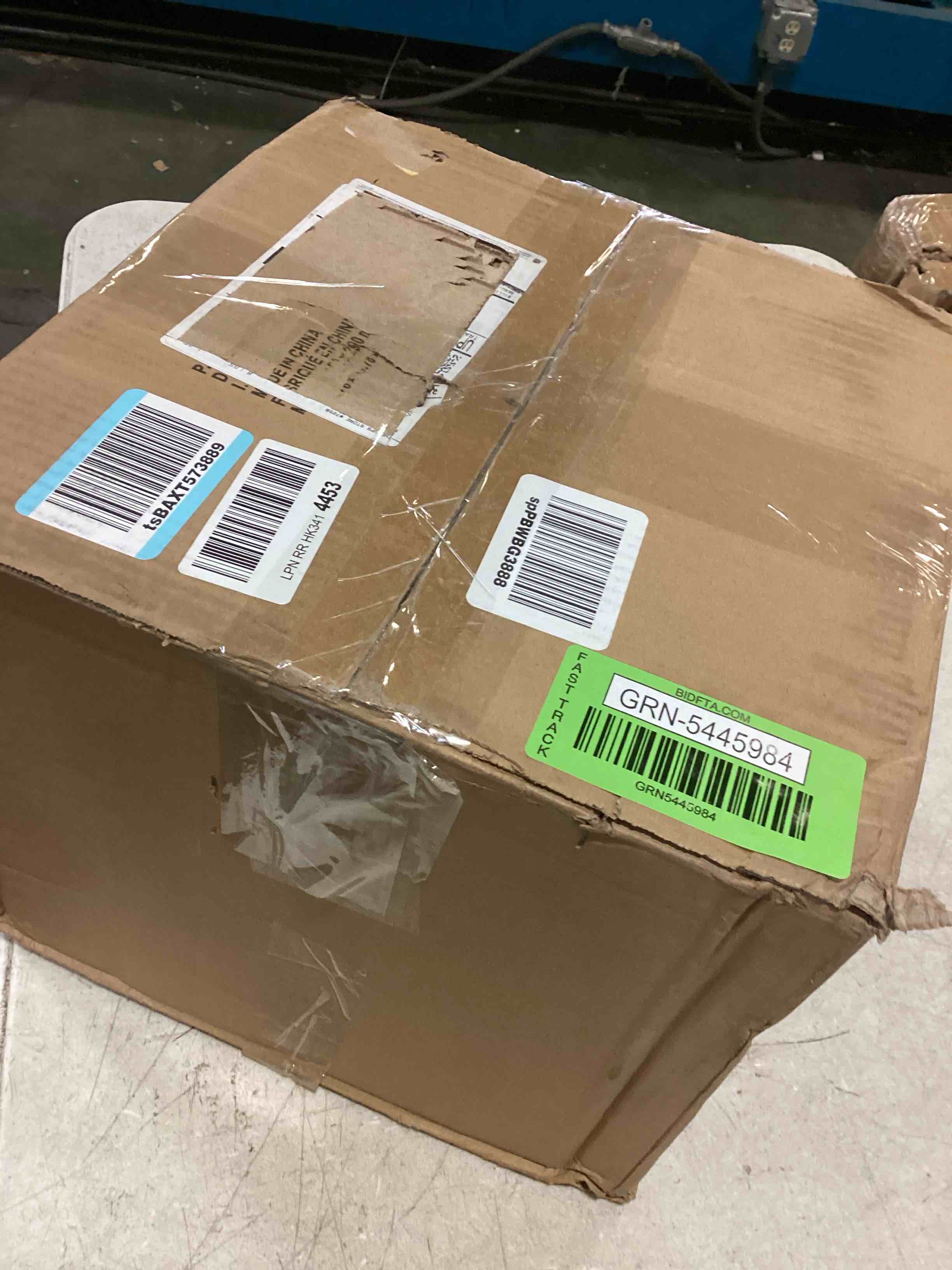 https://s3.amazonaws.com/lotting-images-prod/bidfta/GRN5445984_1701265794216.jpeg