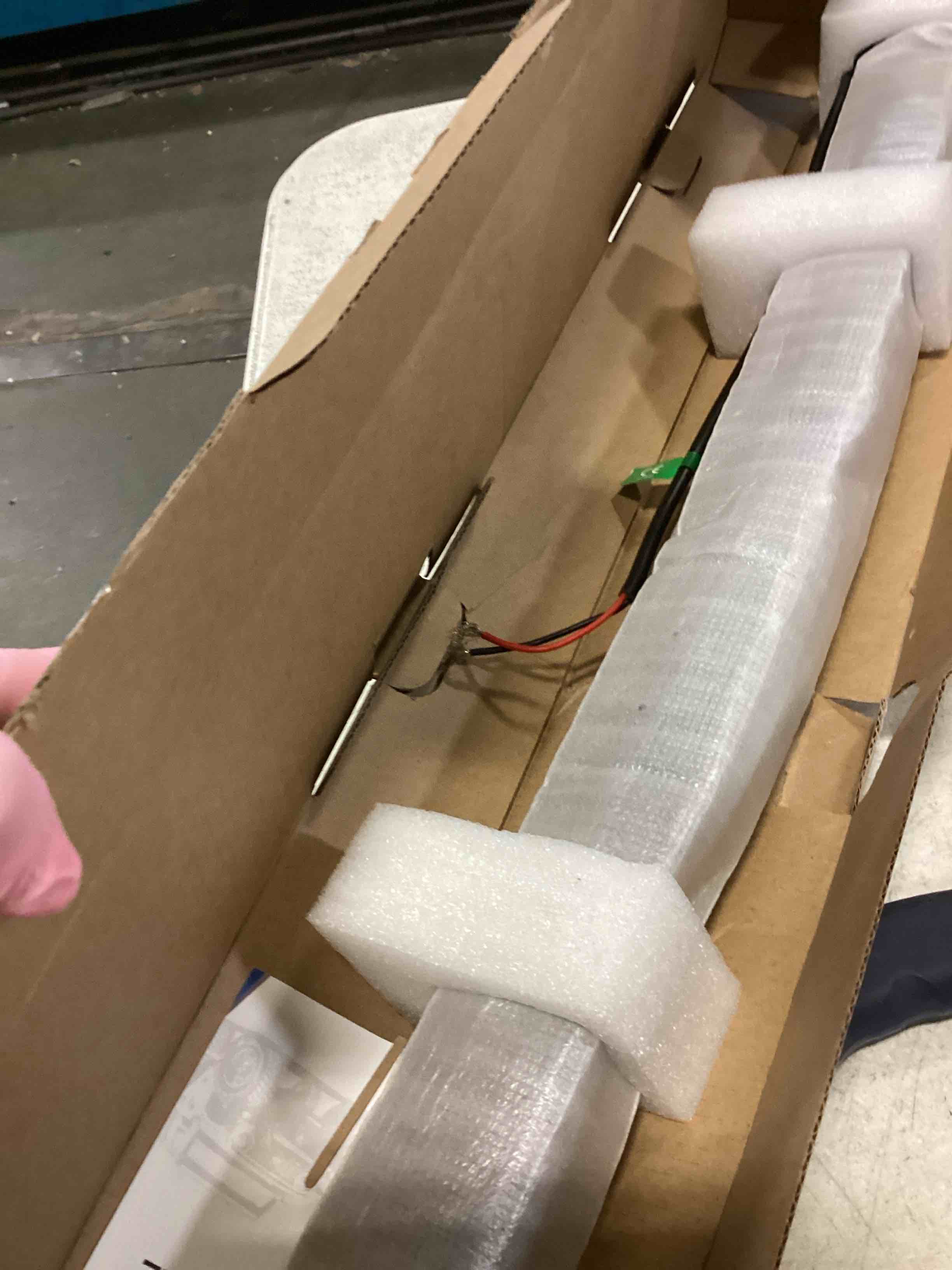 https://s3.amazonaws.com/lotting-images-prod/bidfta/GRN5445985_1701266011051.jpeg
