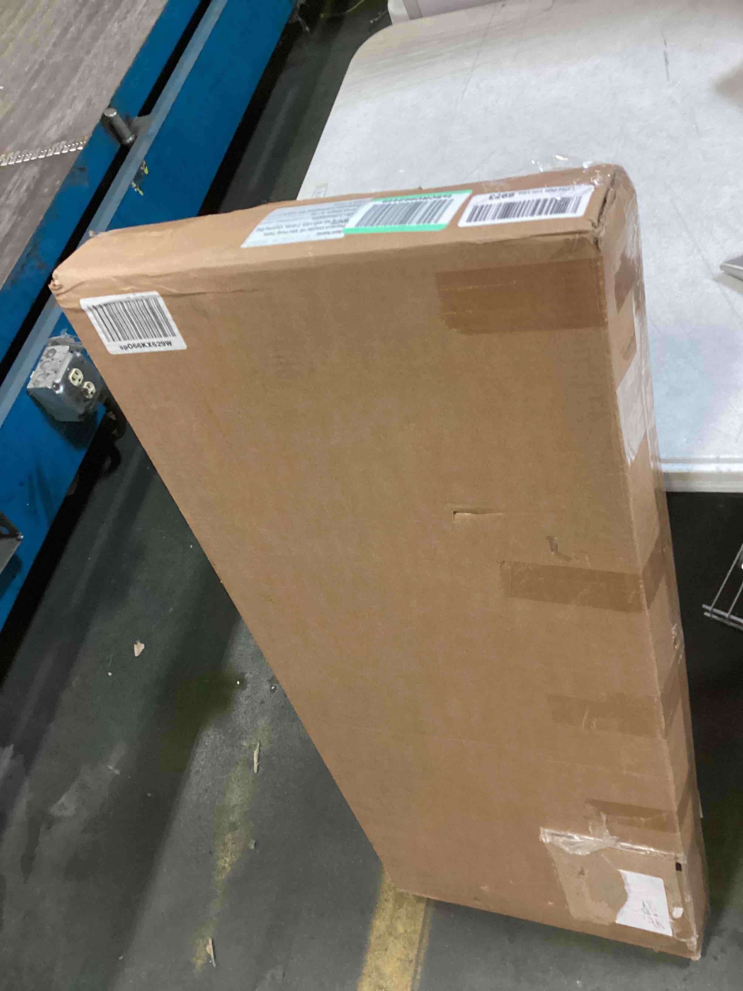 https://s3.amazonaws.com/lotting-images-prod/bidfta/GRN5448706_1701094494110.jpeg
