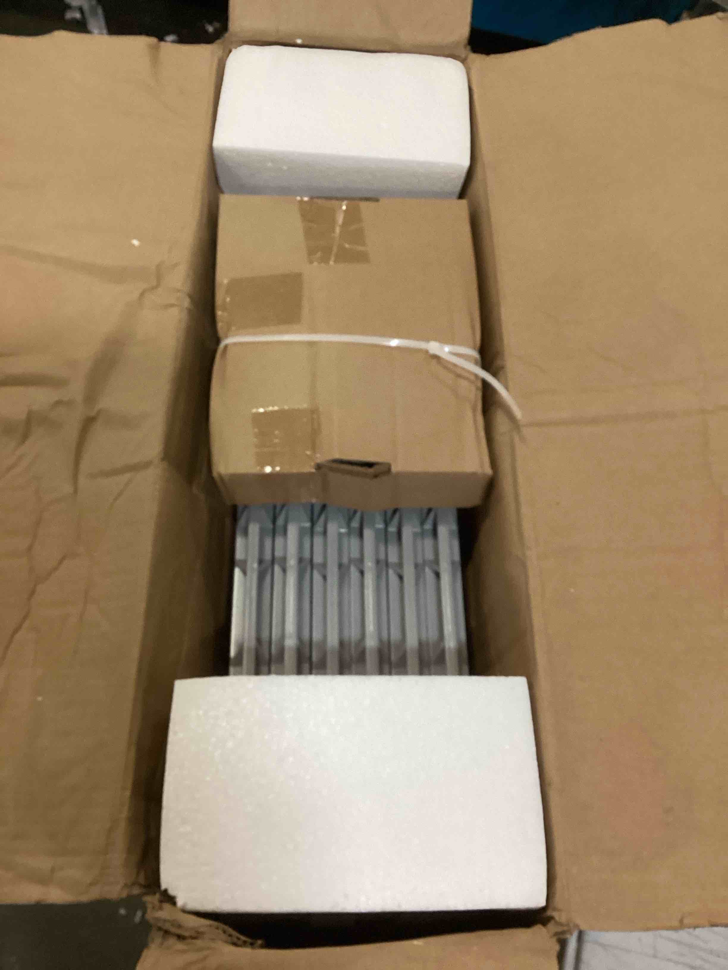 https://s3.amazonaws.com/lotting-images-prod/bidfta/GRN5449221_1701283940944.jpeg