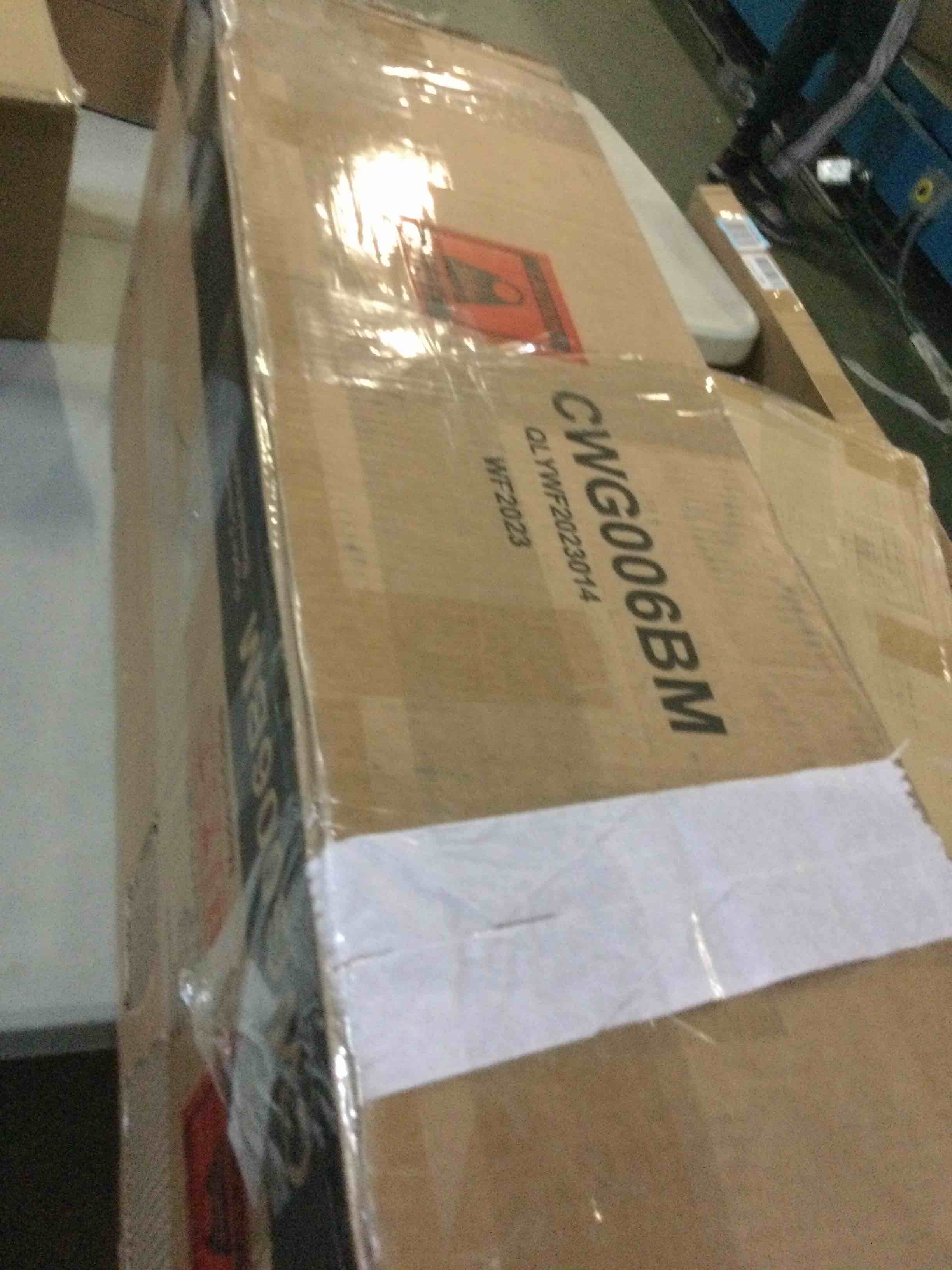 https://s3.amazonaws.com/lotting-images-prod/bidfta/GRN5451048_1701955396093.jpeg