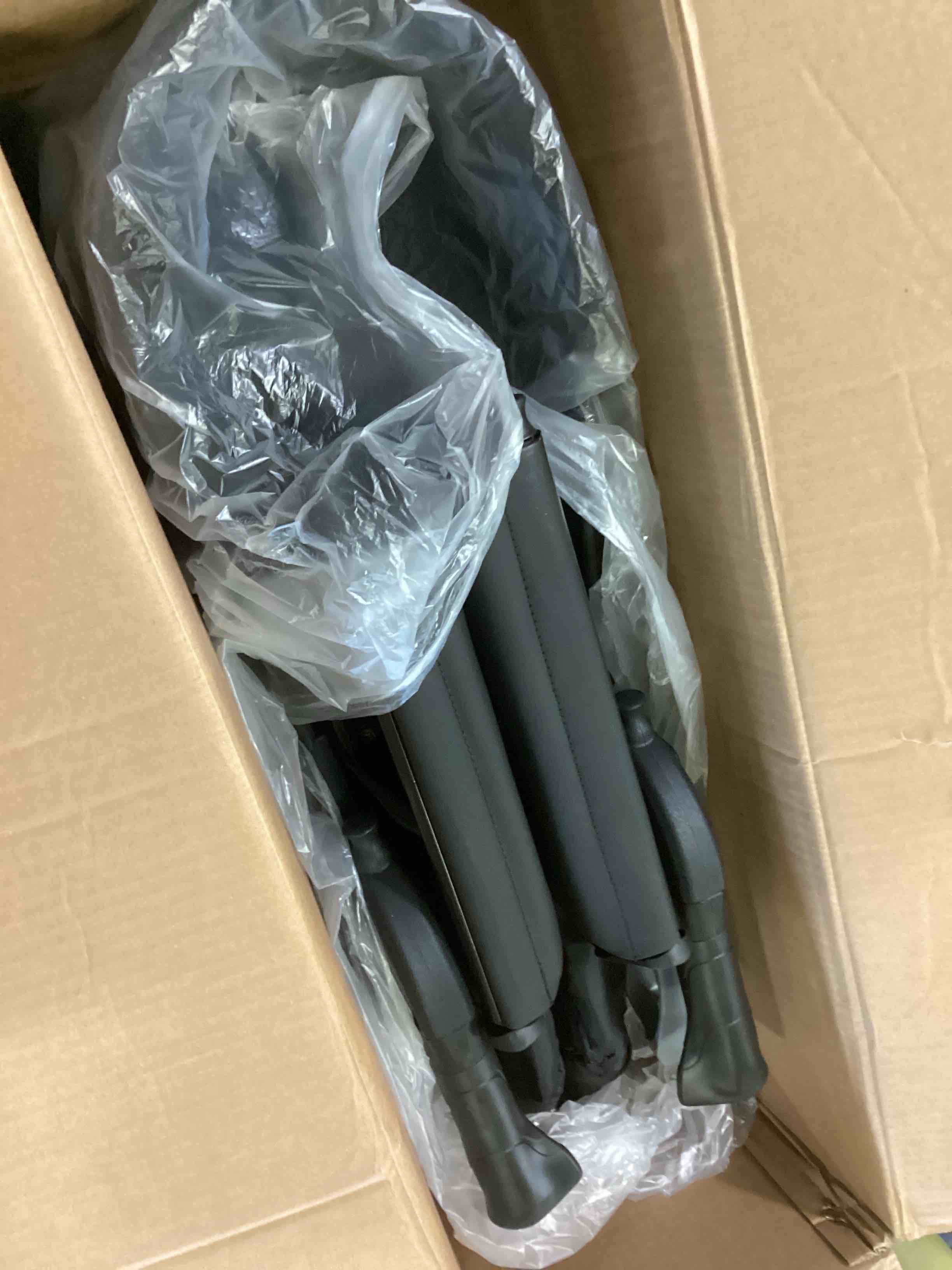 https://s3.amazonaws.com/lotting-images-prod/bidfta/GRN5452499_1701283739122.jpeg