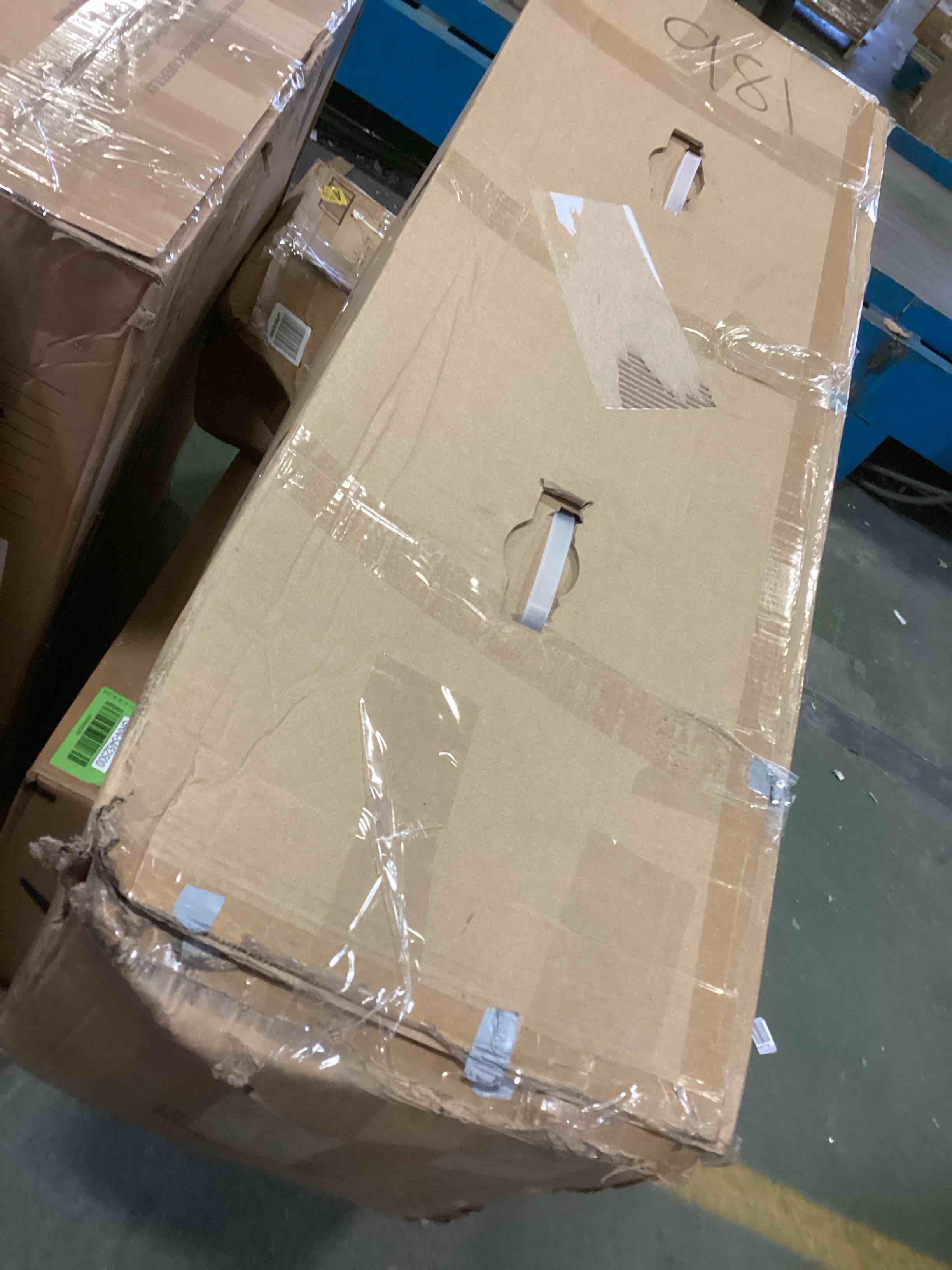 https://s3.amazonaws.com/lotting-images-prod/bidfta/GRN5452503_1701284046018.jpeg