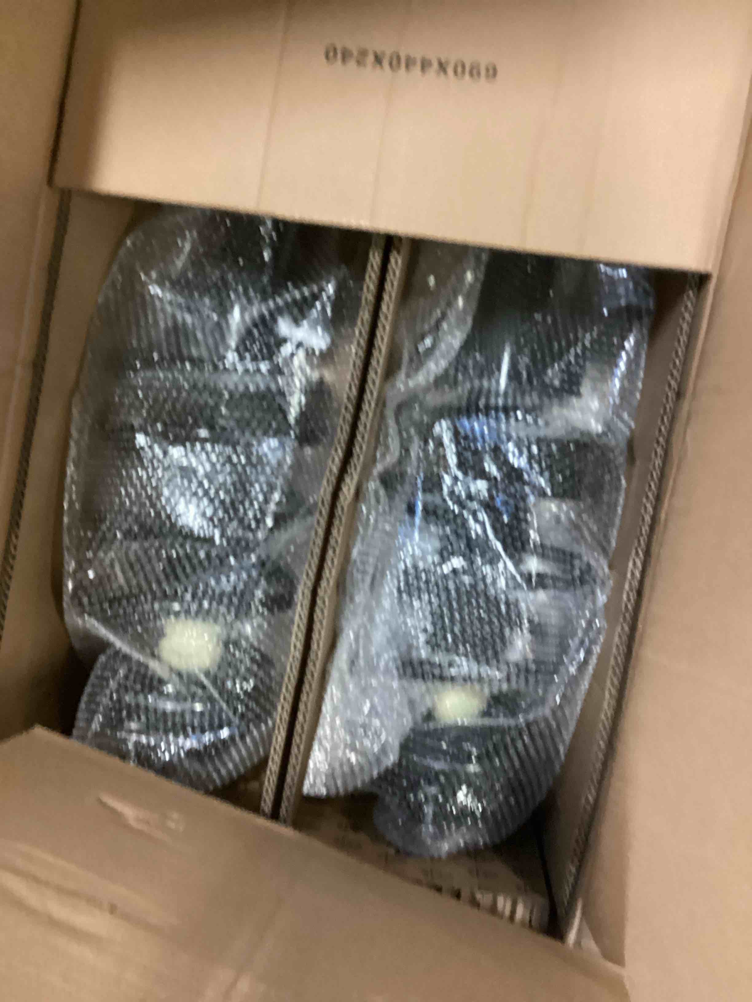 https://s3.amazonaws.com/lotting-images-prod/bidfta/GRN5452558_1701292817797.jpeg