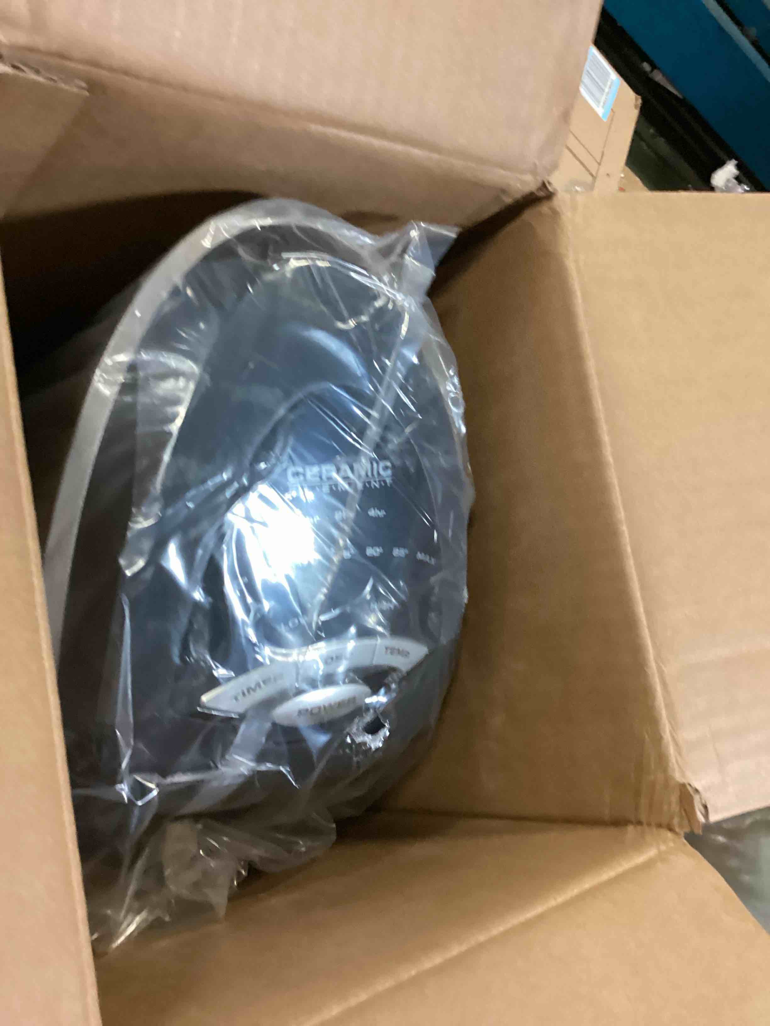 https://s3.amazonaws.com/lotting-images-prod/bidfta/GRN5452839_1701378851008.jpeg