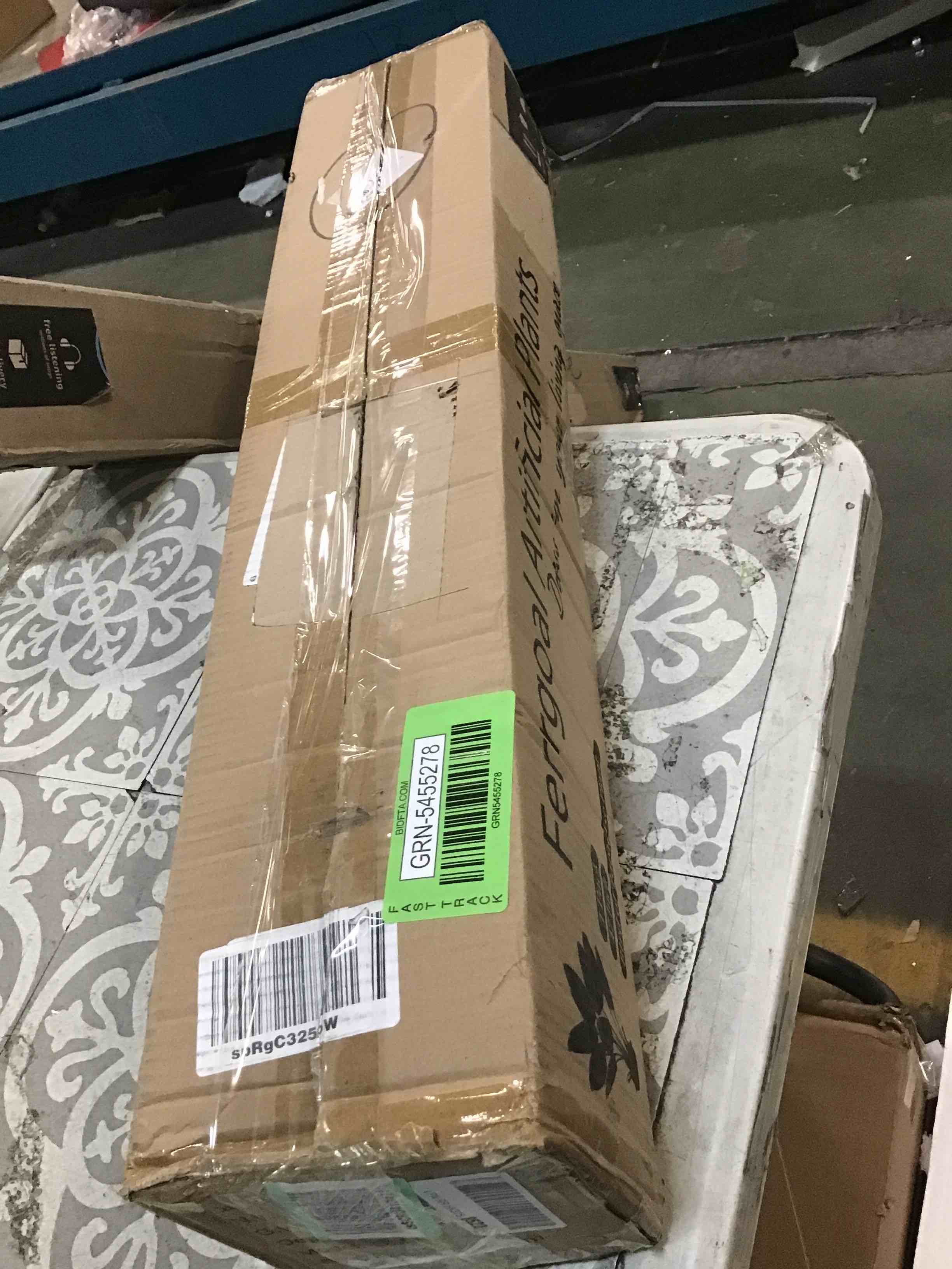 https://s3.amazonaws.com/lotting-images-prod/bidfta/GRN5455278_1703254225341.jpeg