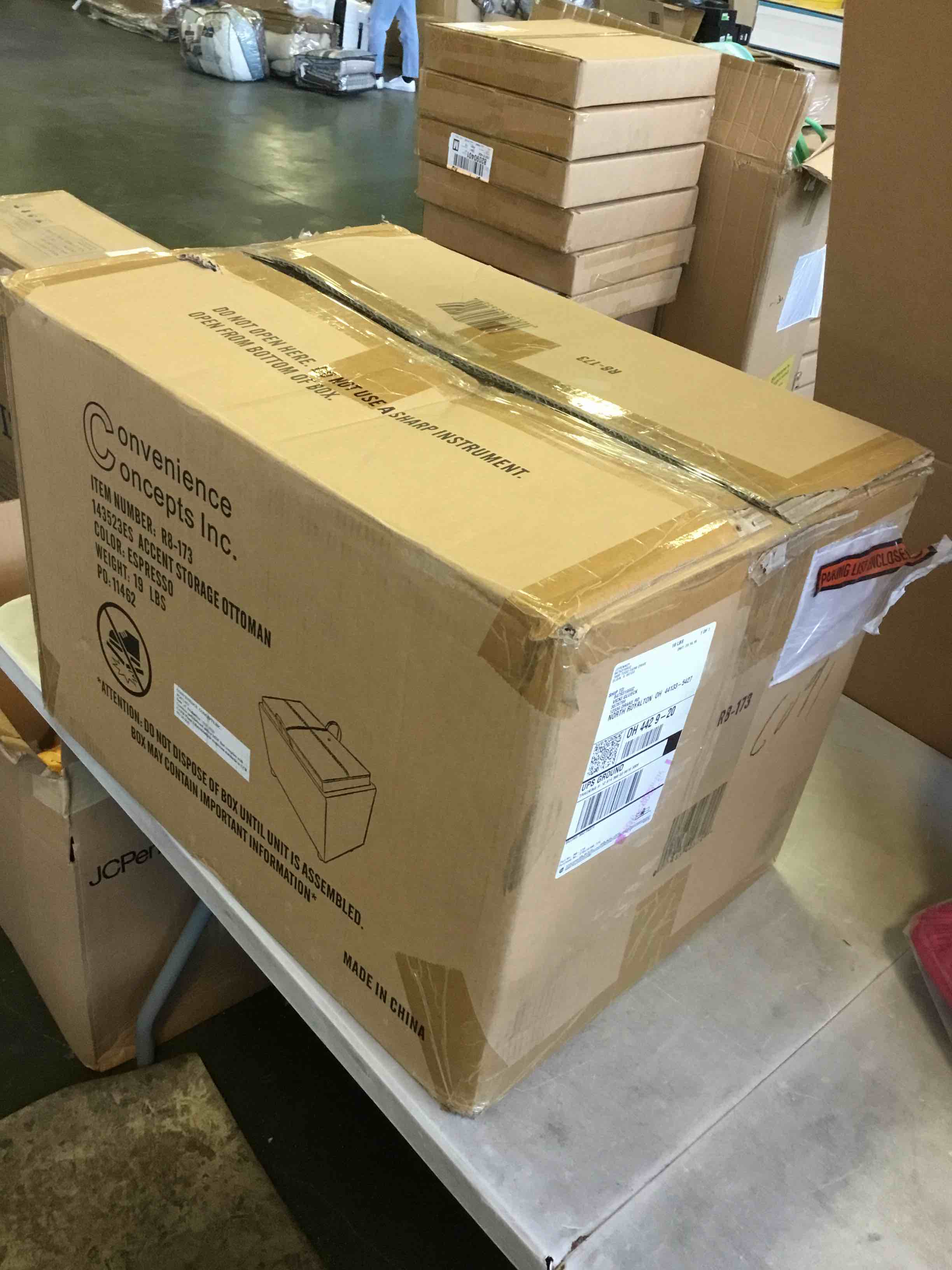 https://s3.amazonaws.com/lotting-images-prod/bidfta/GRN5456488_1697136539746.jpeg