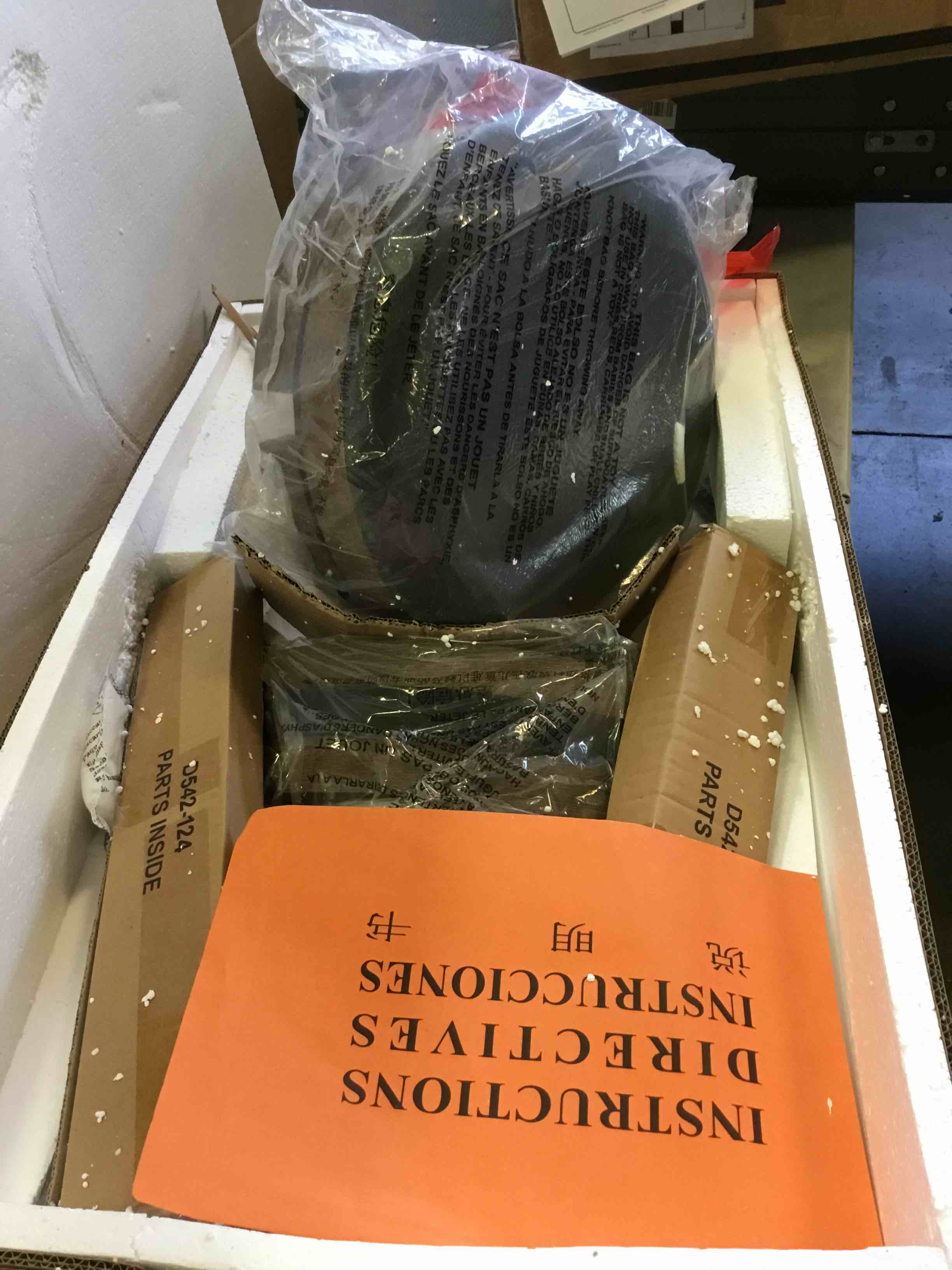 https://s3.amazonaws.com/lotting-images-prod/bidfta/GRN5456509_1697216668995.jpeg