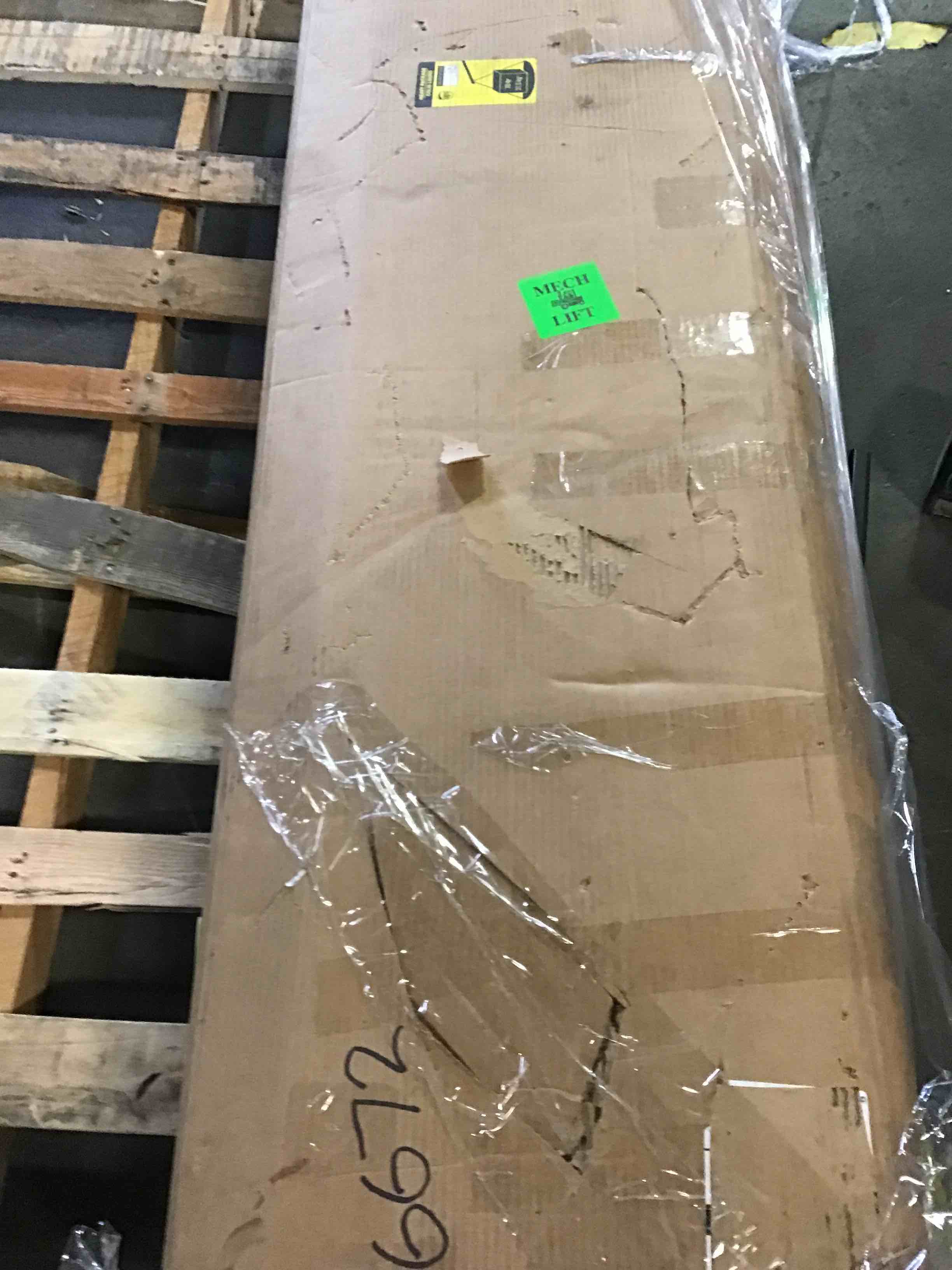 https://s3.amazonaws.com/lotting-images-prod/bidfta/GRN5457707_1697031959298.jpeg