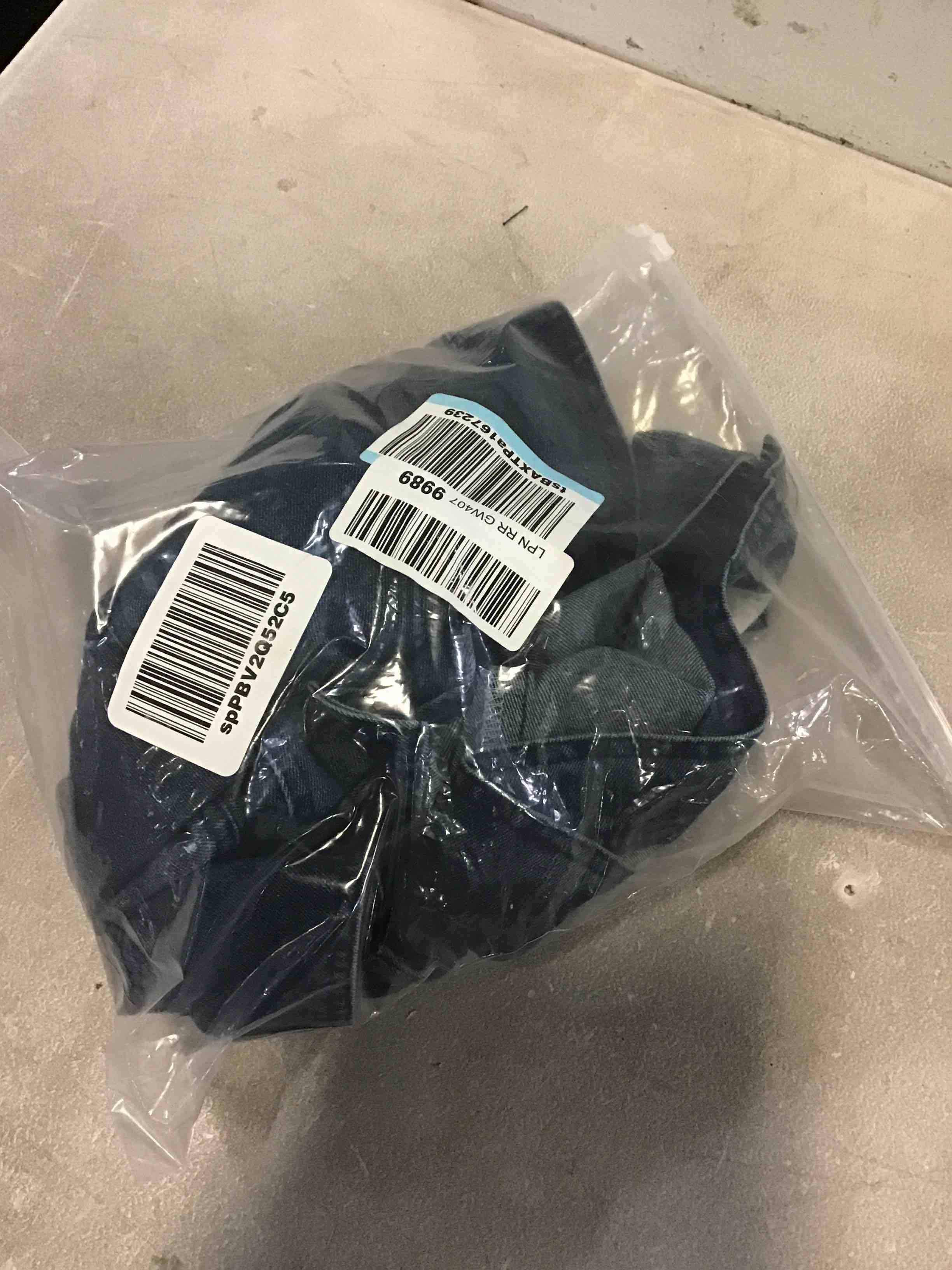 https://s3.amazonaws.com/lotting-images-prod/bidfta/GRN5458019_1697134877644.jpeg