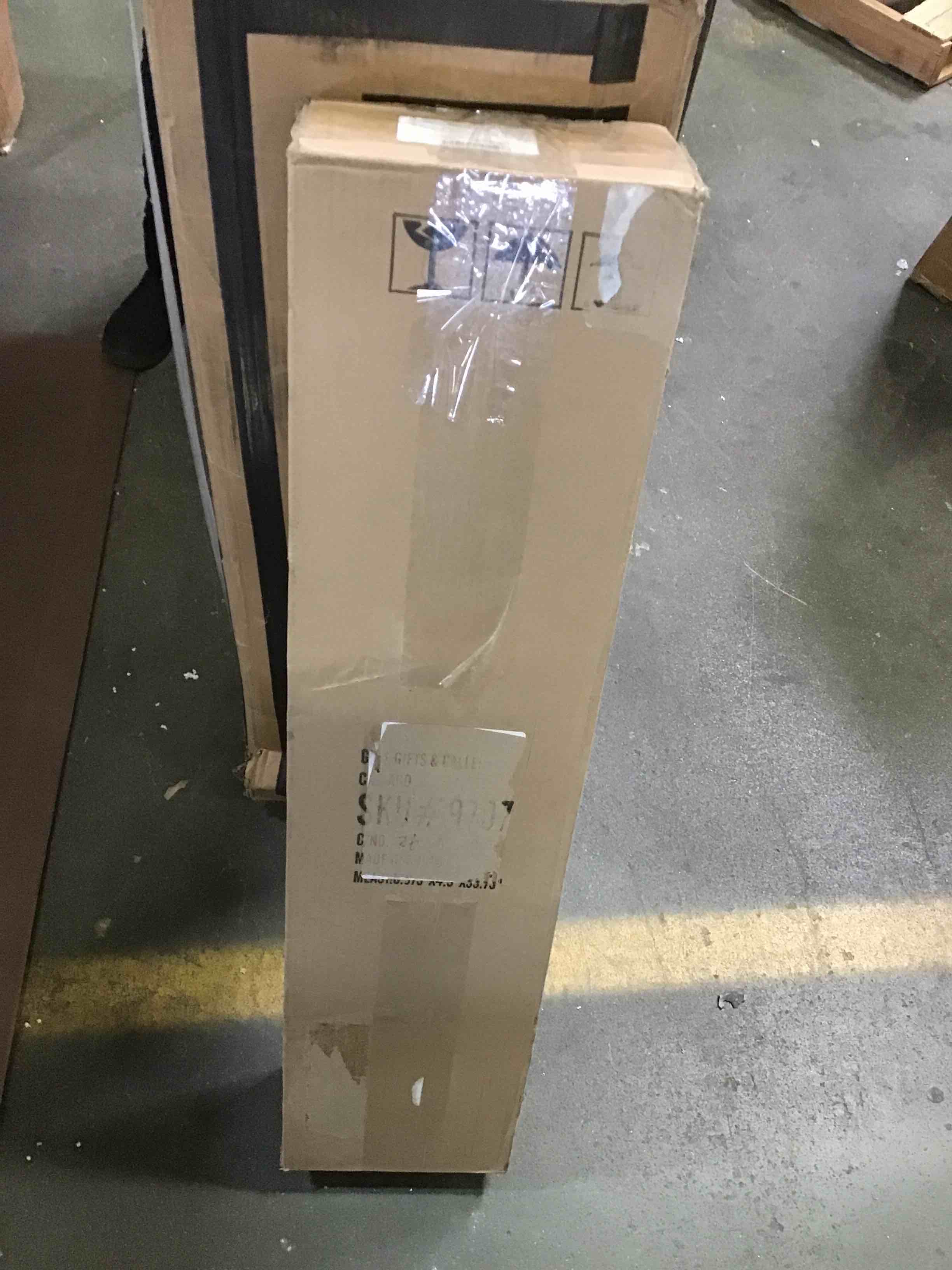 https://s3.amazonaws.com/lotting-images-prod/bidfta/GRN5460049_1698777193568.jpeg