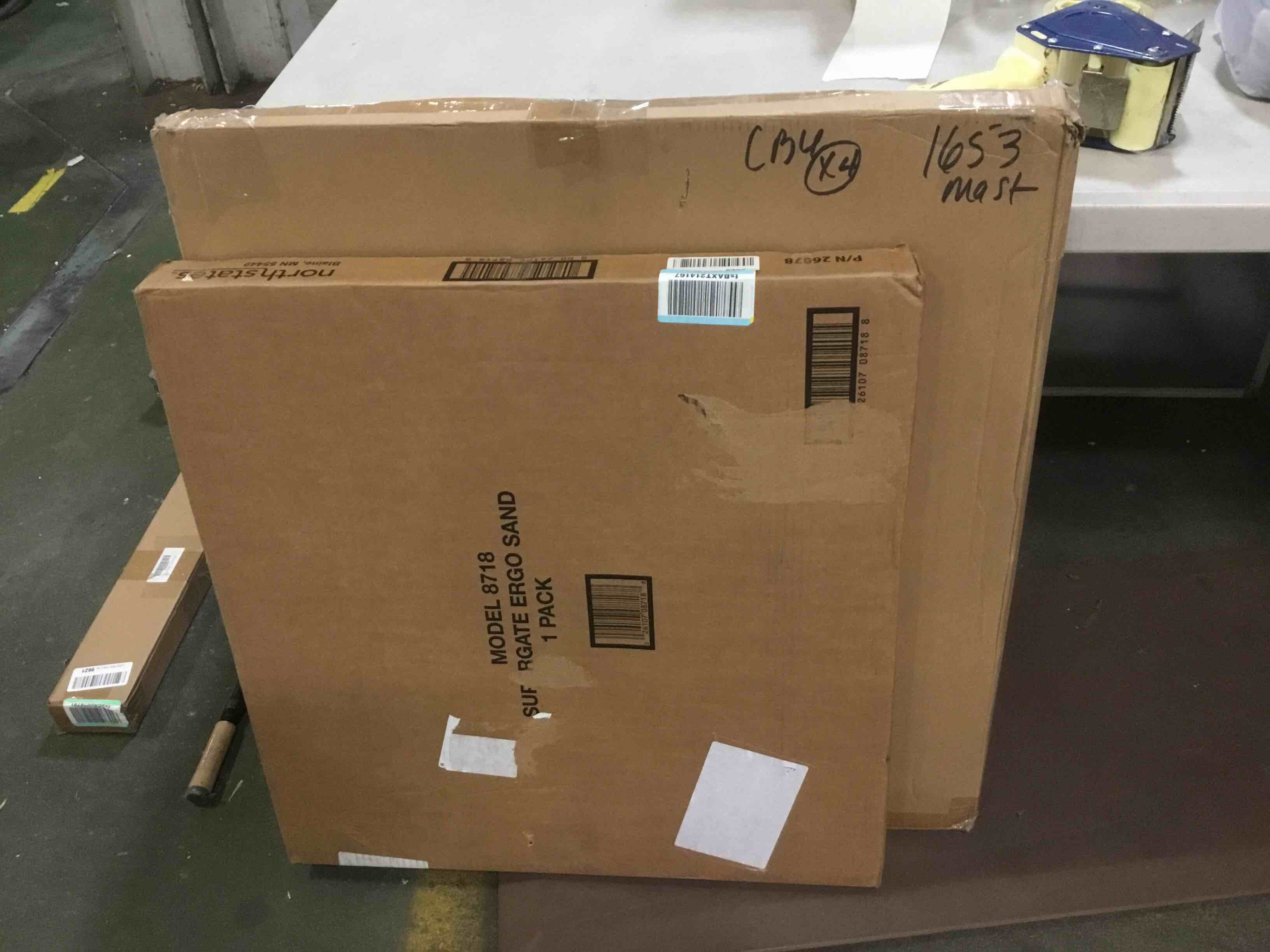 https://s3.amazonaws.com/lotting-images-prod/bidfta/GRN5460402_1699039452175.jpeg