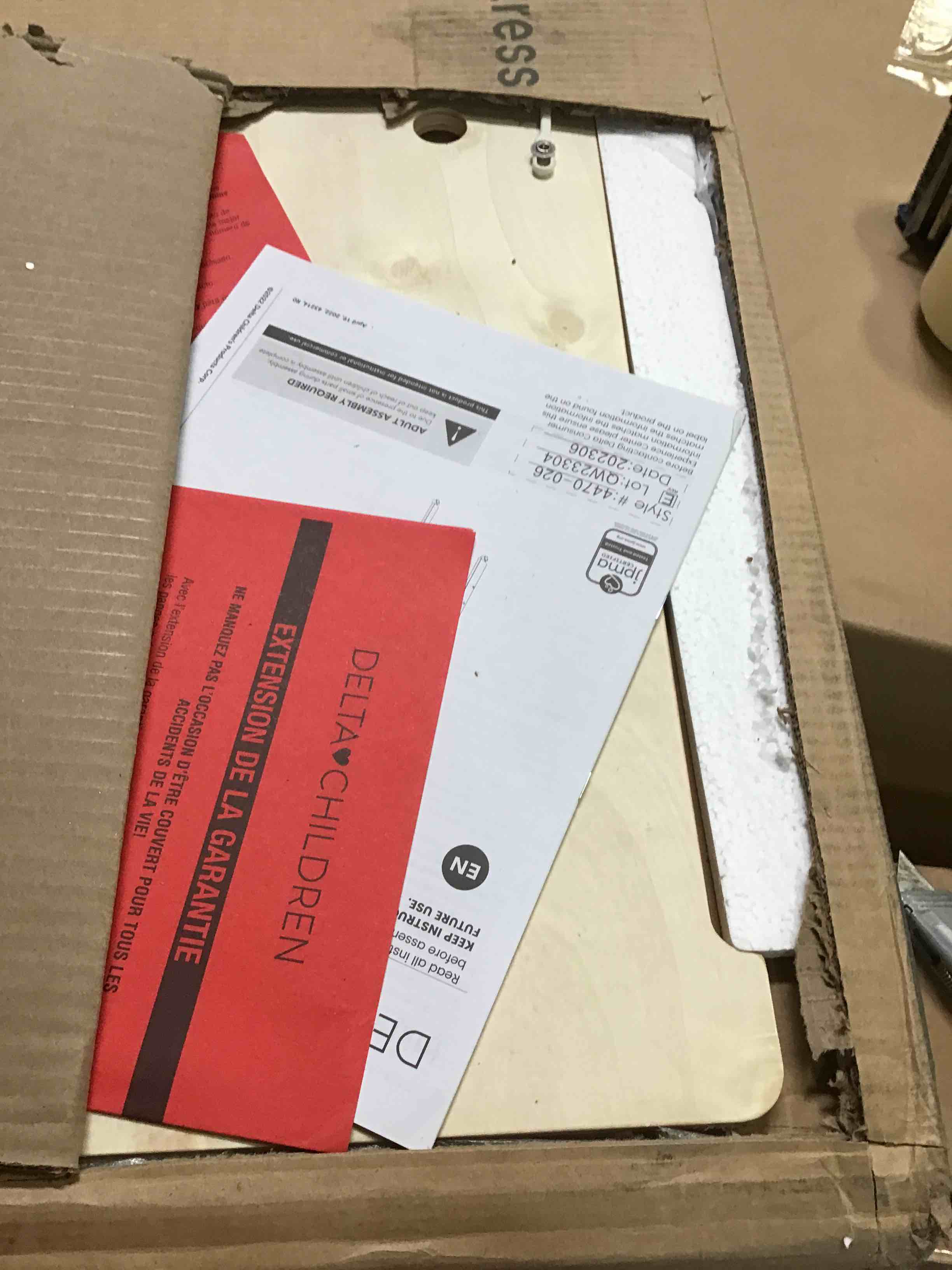 https://s3.amazonaws.com/lotting-images-prod/bidfta/GRN5462777_1698084851295.jpeg