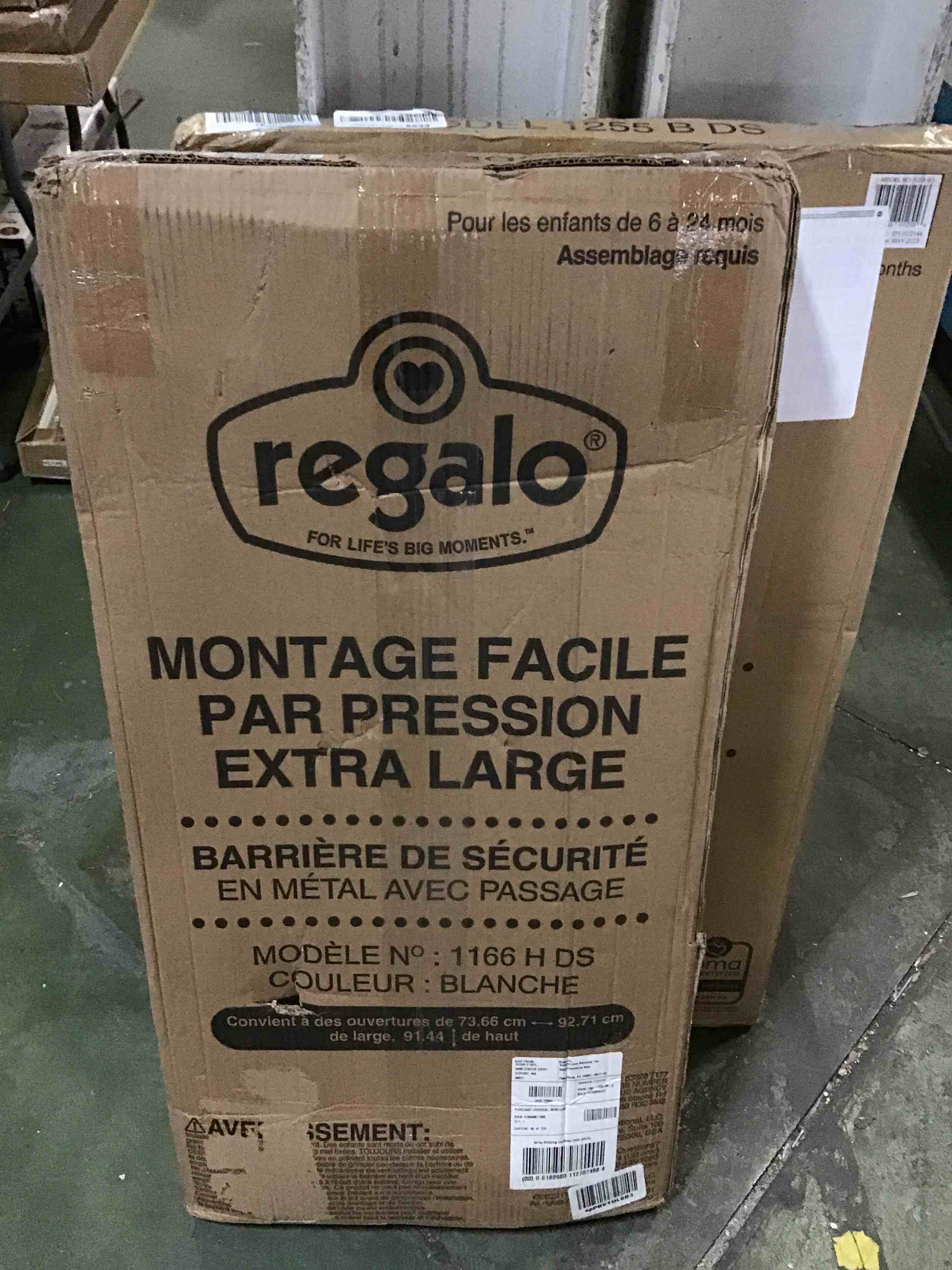 Assorted baby’s gate 