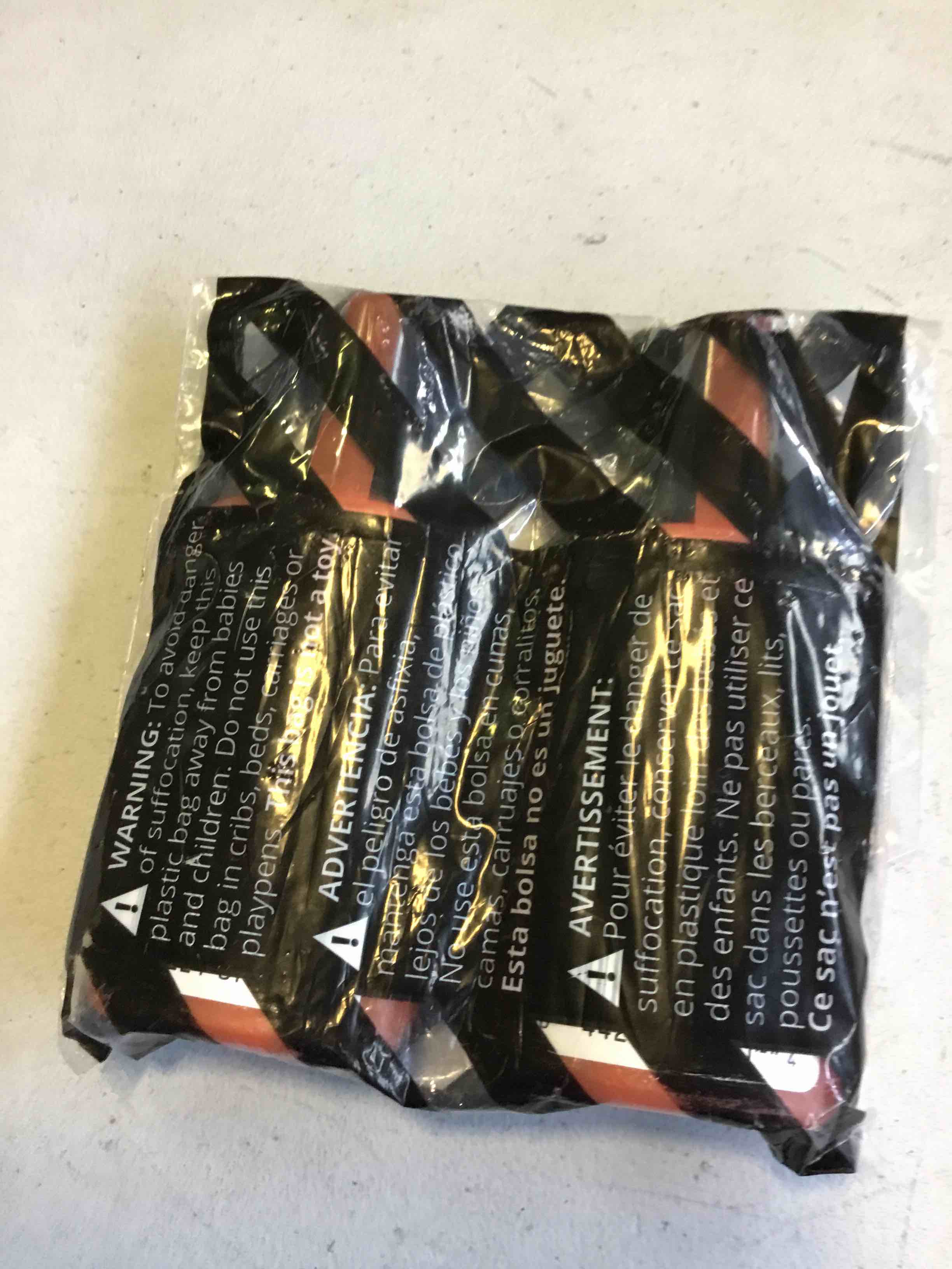 https://s3.amazonaws.com/lotting-images-prod/bidfta/GRN5464498_1697635226595.jpeg