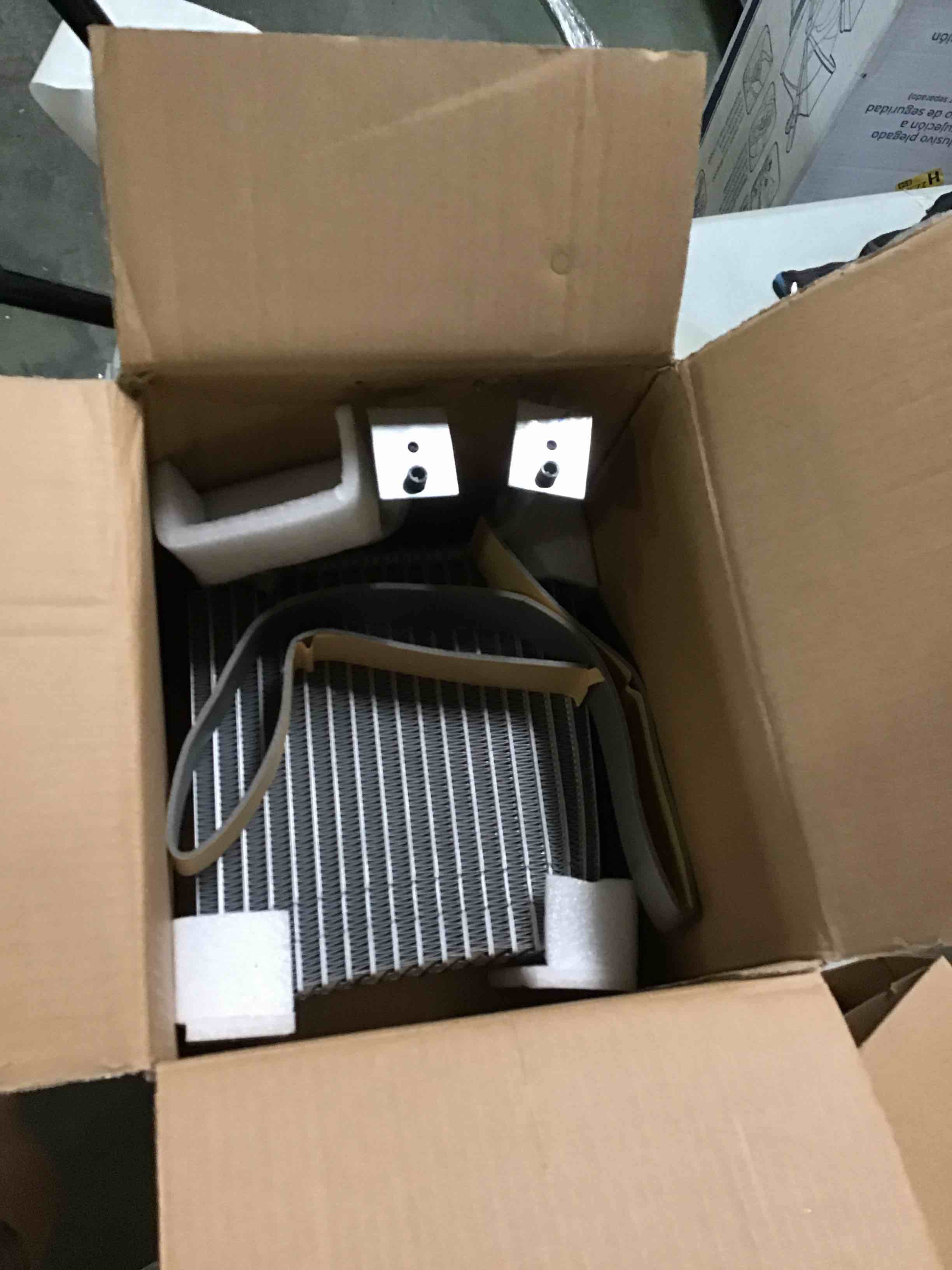 https://s3.amazonaws.com/lotting-images-prod/bidfta/GRN5465129_1697126580247.jpeg