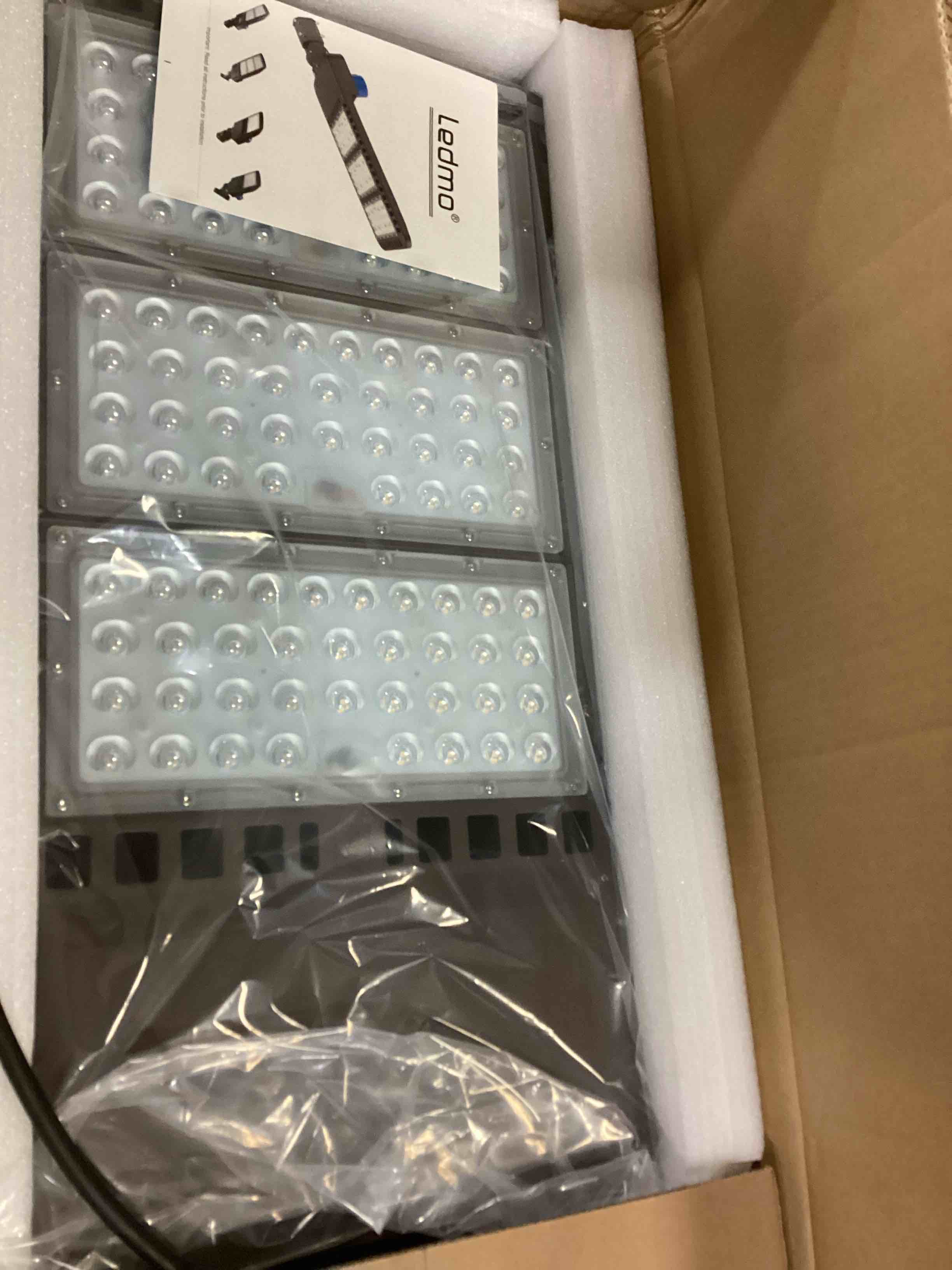 https://s3.amazonaws.com/lotting-images-prod/bidfta/GRN5469791_1700842493962.jpeg