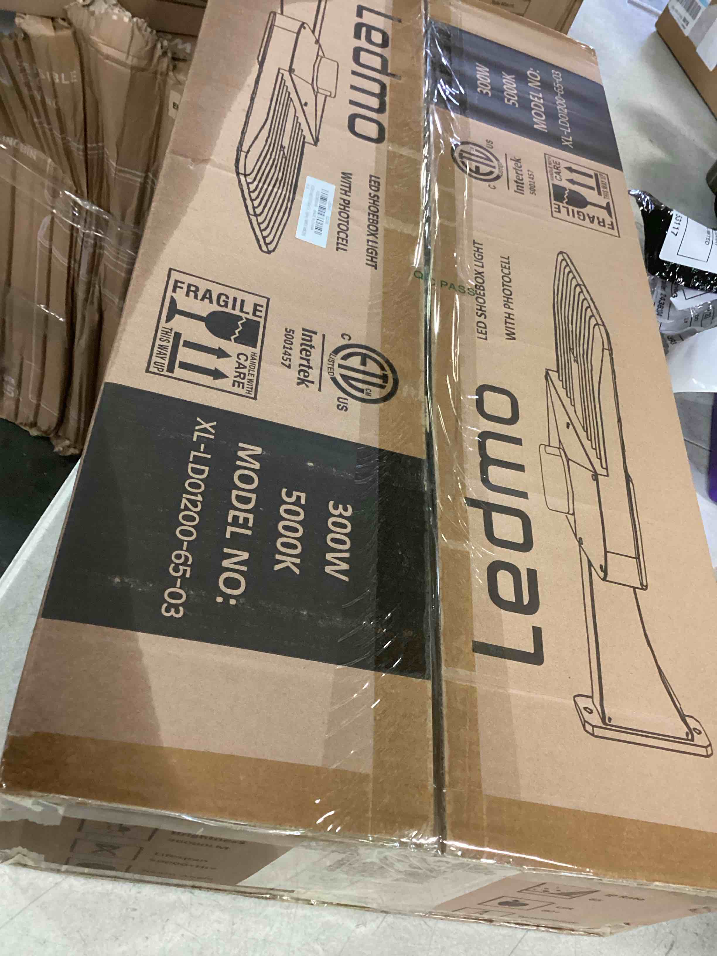 https://s3.amazonaws.com/lotting-images-prod/bidfta/GRN5469791_1700842609063.jpeg
