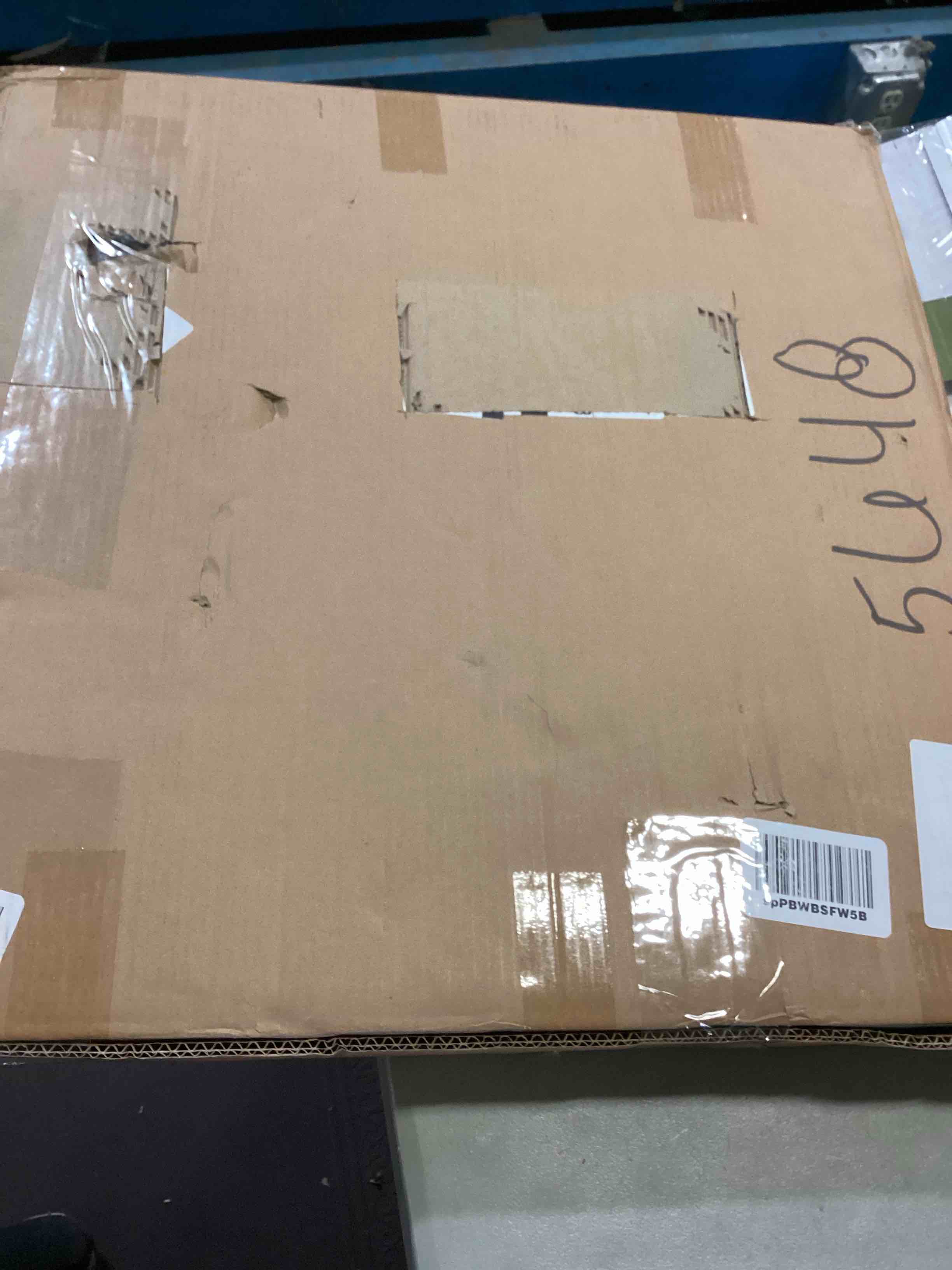 https://s3.amazonaws.com/lotting-images-prod/bidfta/GRN5470458_1701286147947.jpeg