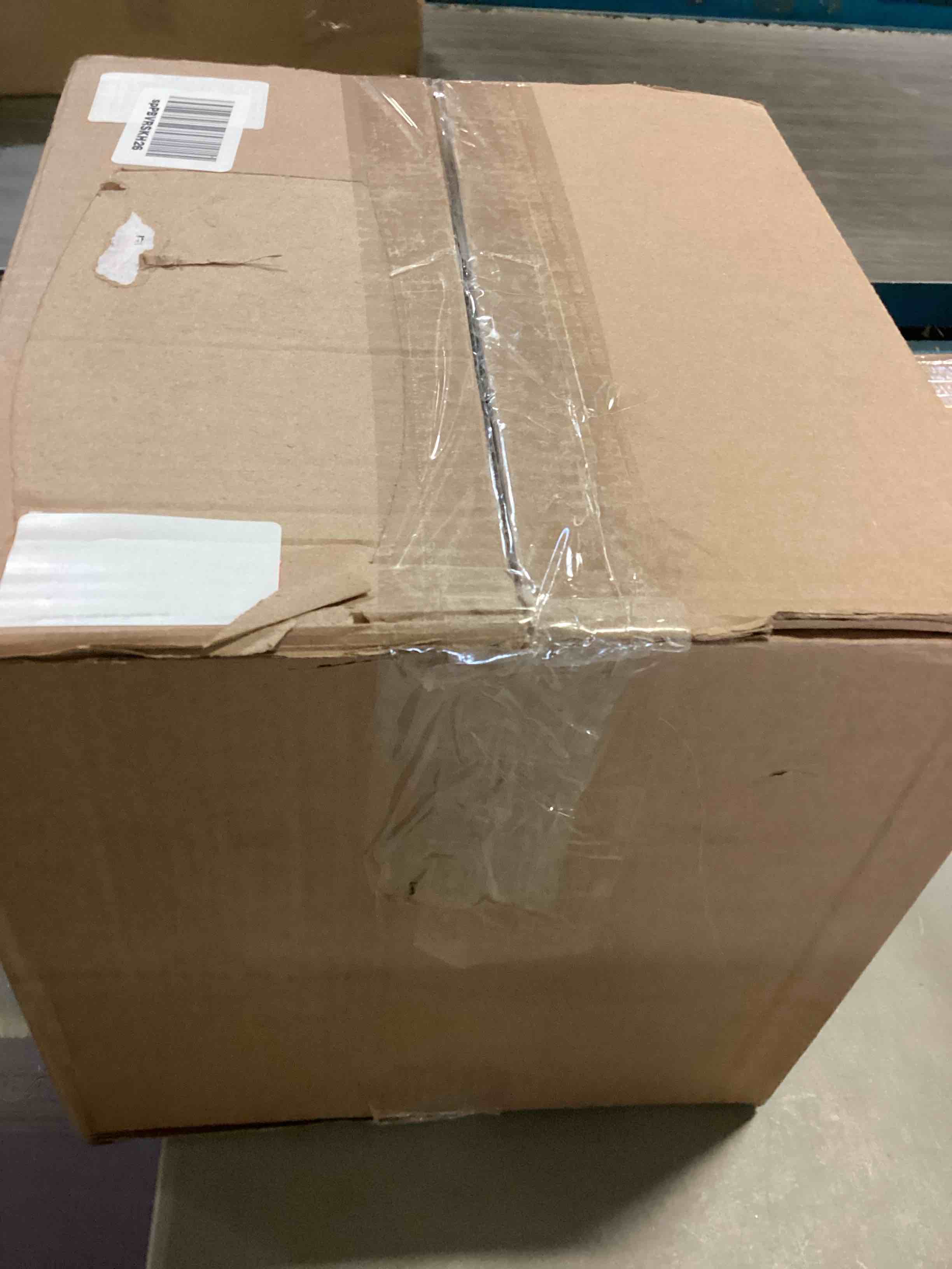 https://s3.amazonaws.com/lotting-images-prod/bidfta/GRN5470499_1701291798043.jpeg