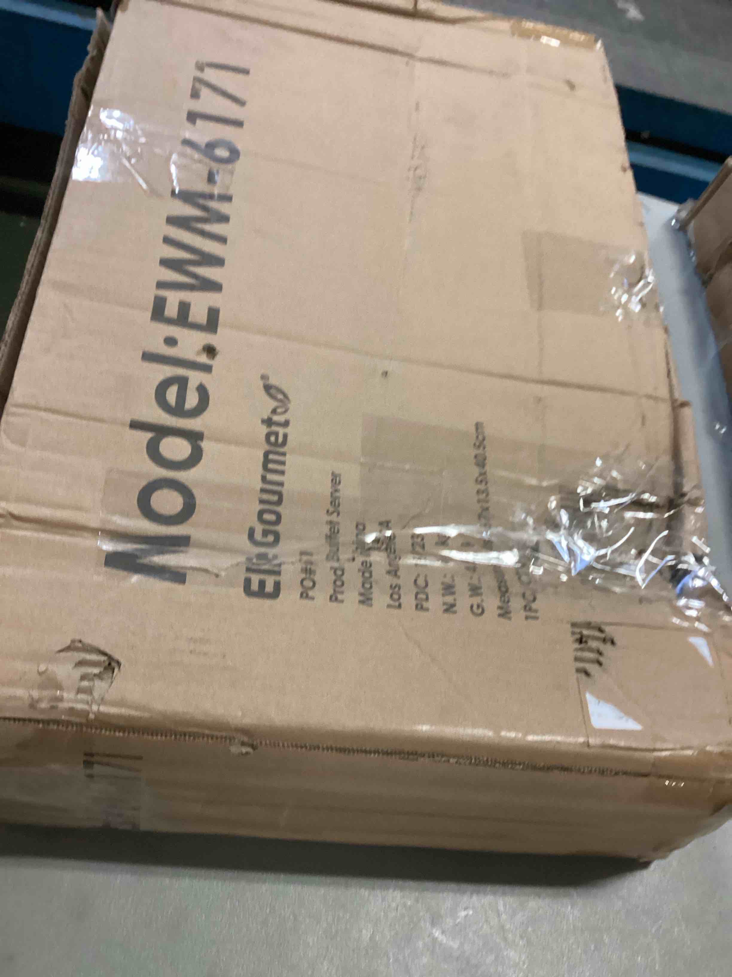 https://s3.amazonaws.com/lotting-images-prod/bidfta/GRN5470500_1701292060466.jpeg