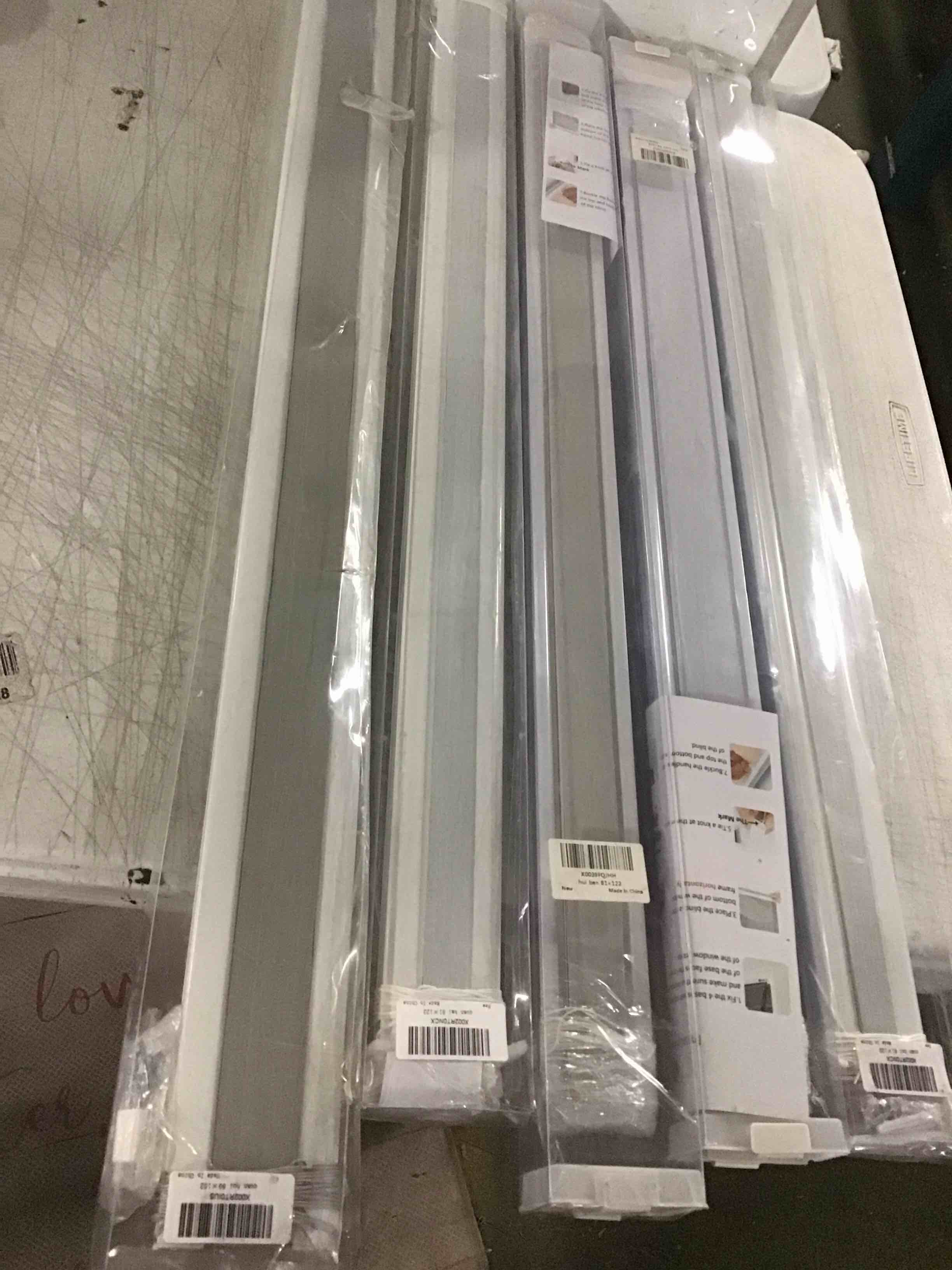 Assorted of Products for the Maintenance or Decoration of the Home (it can include a variety of sizes and models)