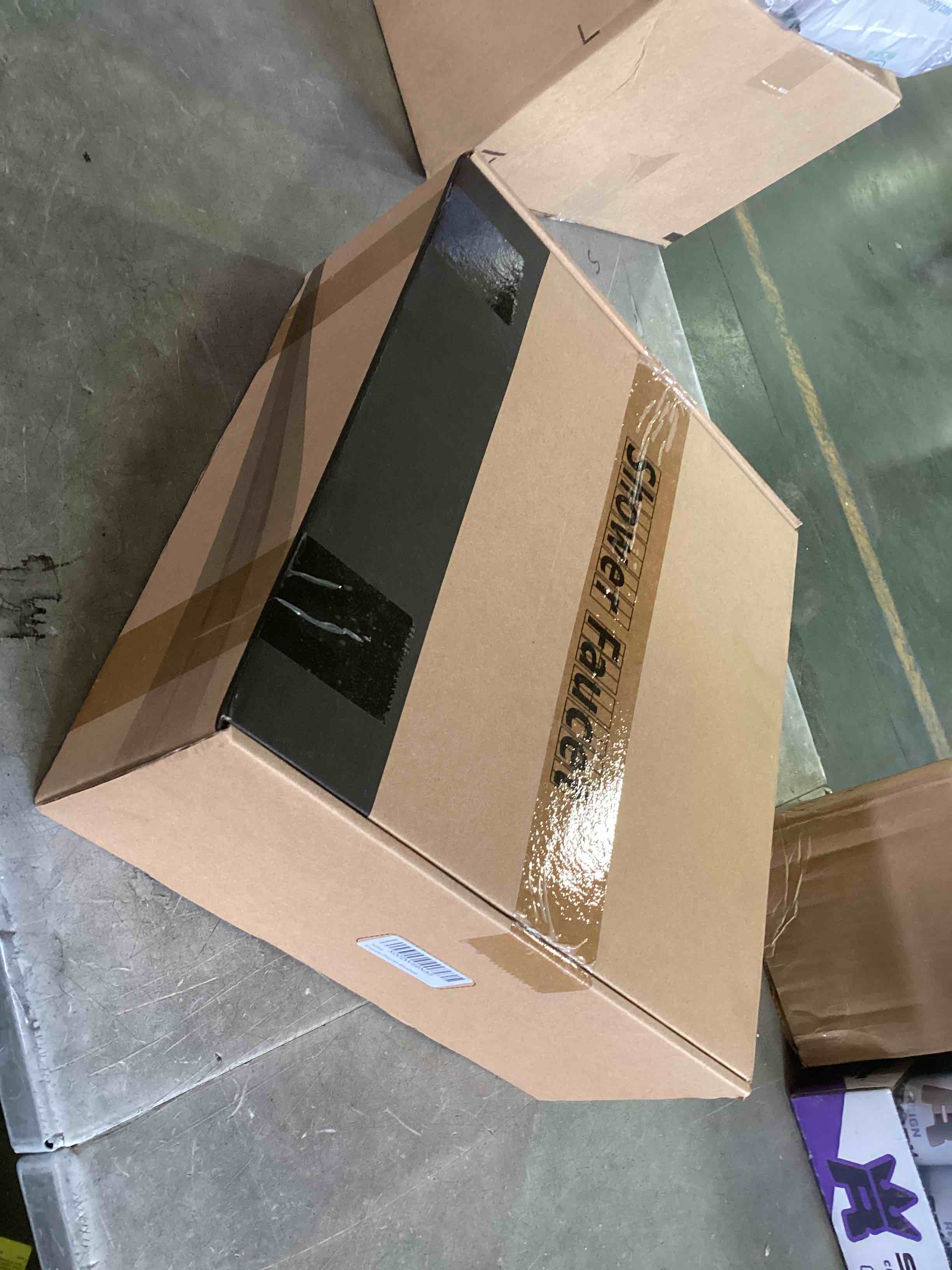 https://s3.amazonaws.com/lotting-images-prod/bidfta/GRN5473565_1701886181213.jpeg