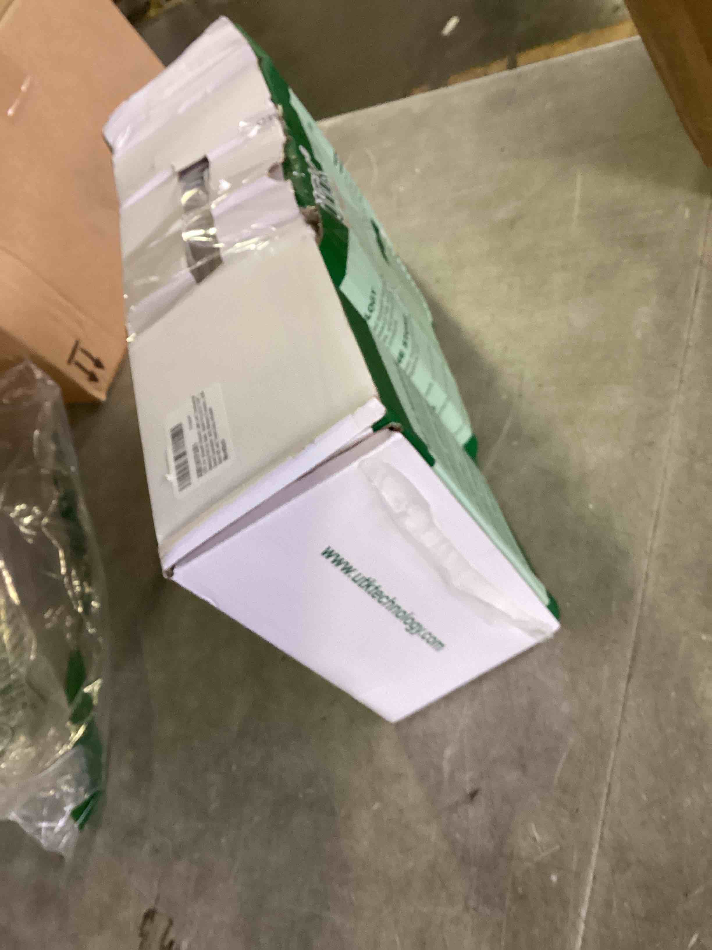 https://s3.amazonaws.com/lotting-images-prod/bidfta/GRN5473569_1701886377522.jpeg