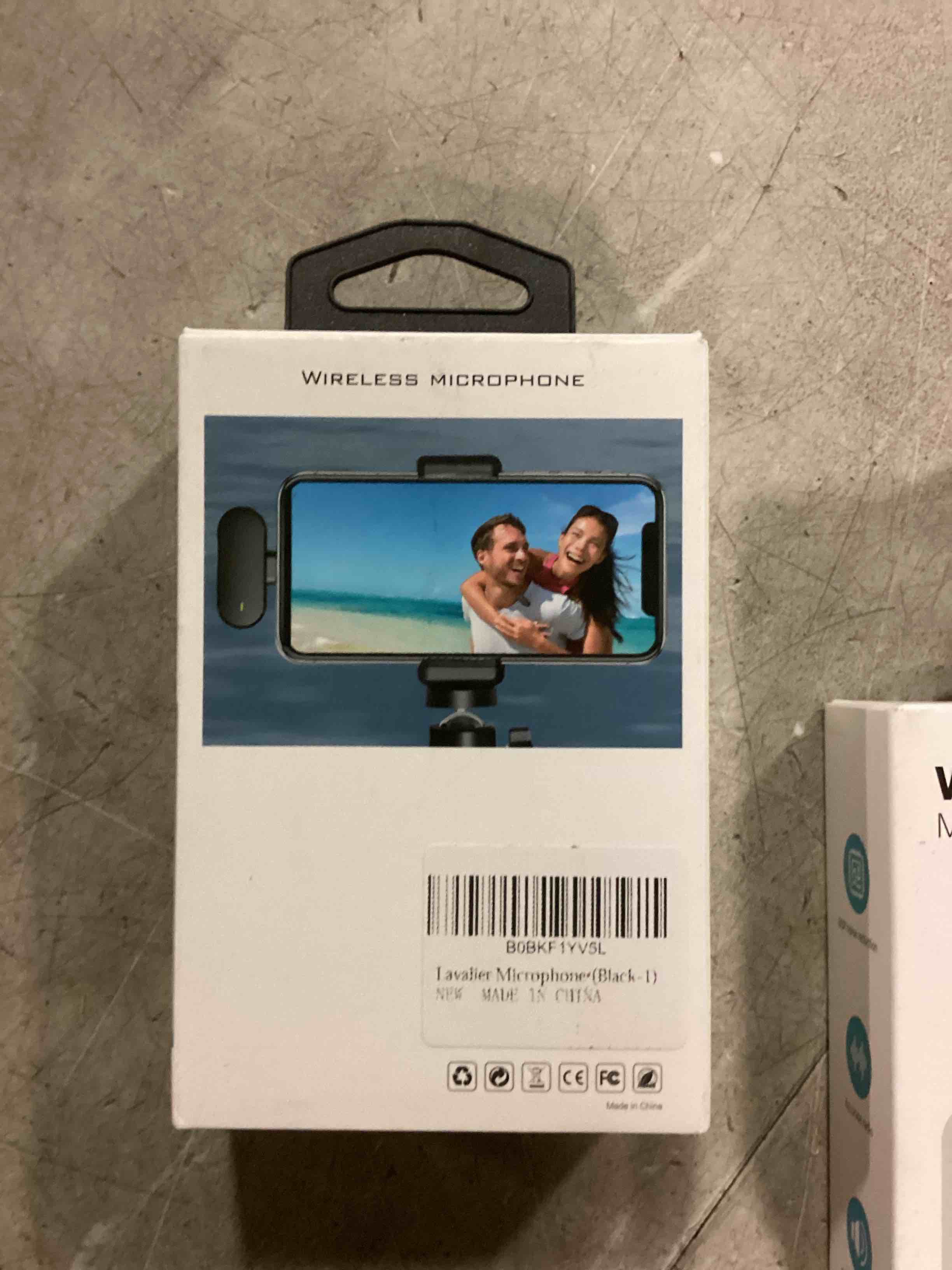 https://s3.amazonaws.com/lotting-images-prod/bidfta/GRN5473675_1701952160953.jpeg
