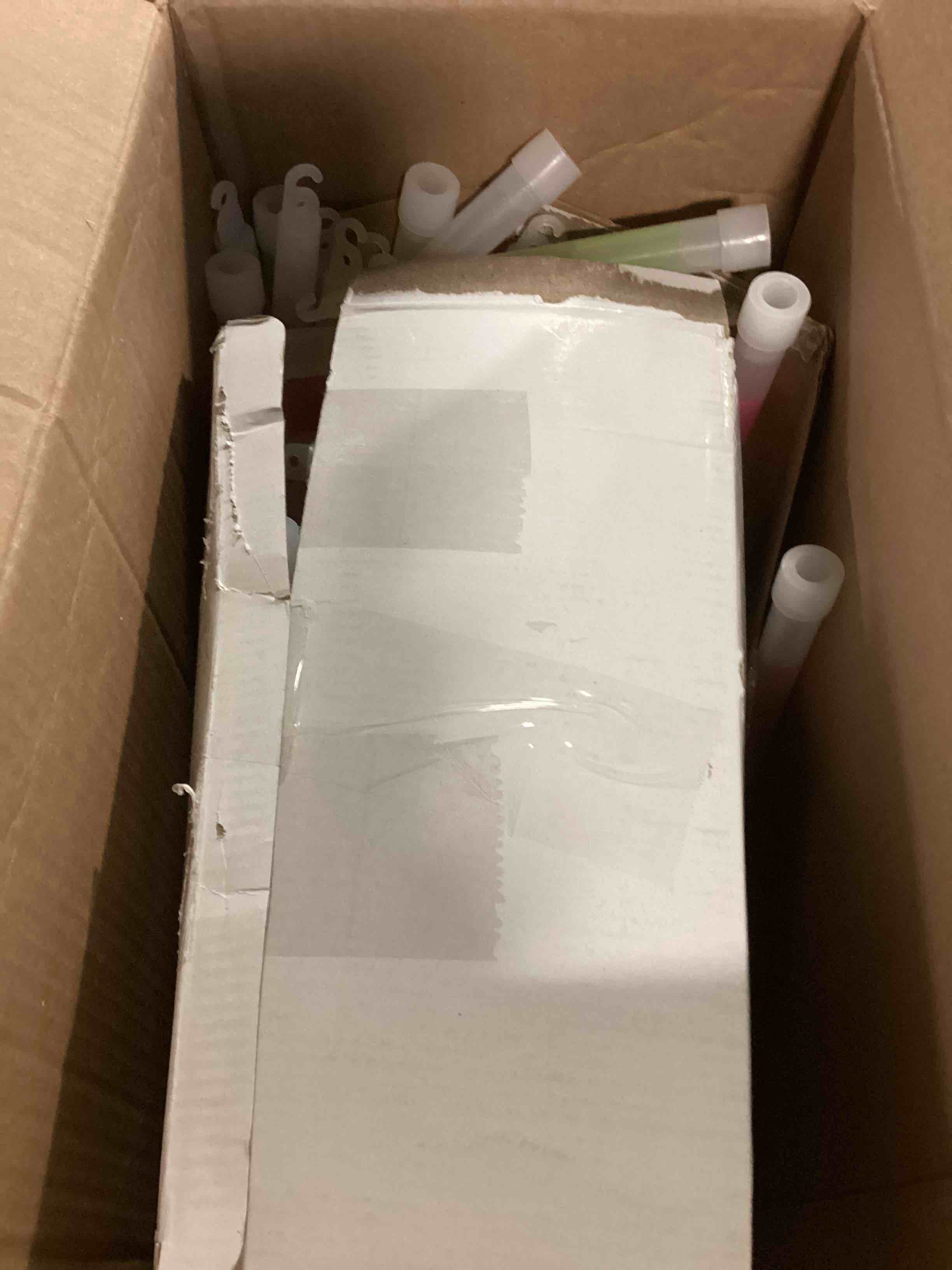https://s3.amazonaws.com/lotting-images-prod/bidfta/GRN5475112_1701088595977.jpeg