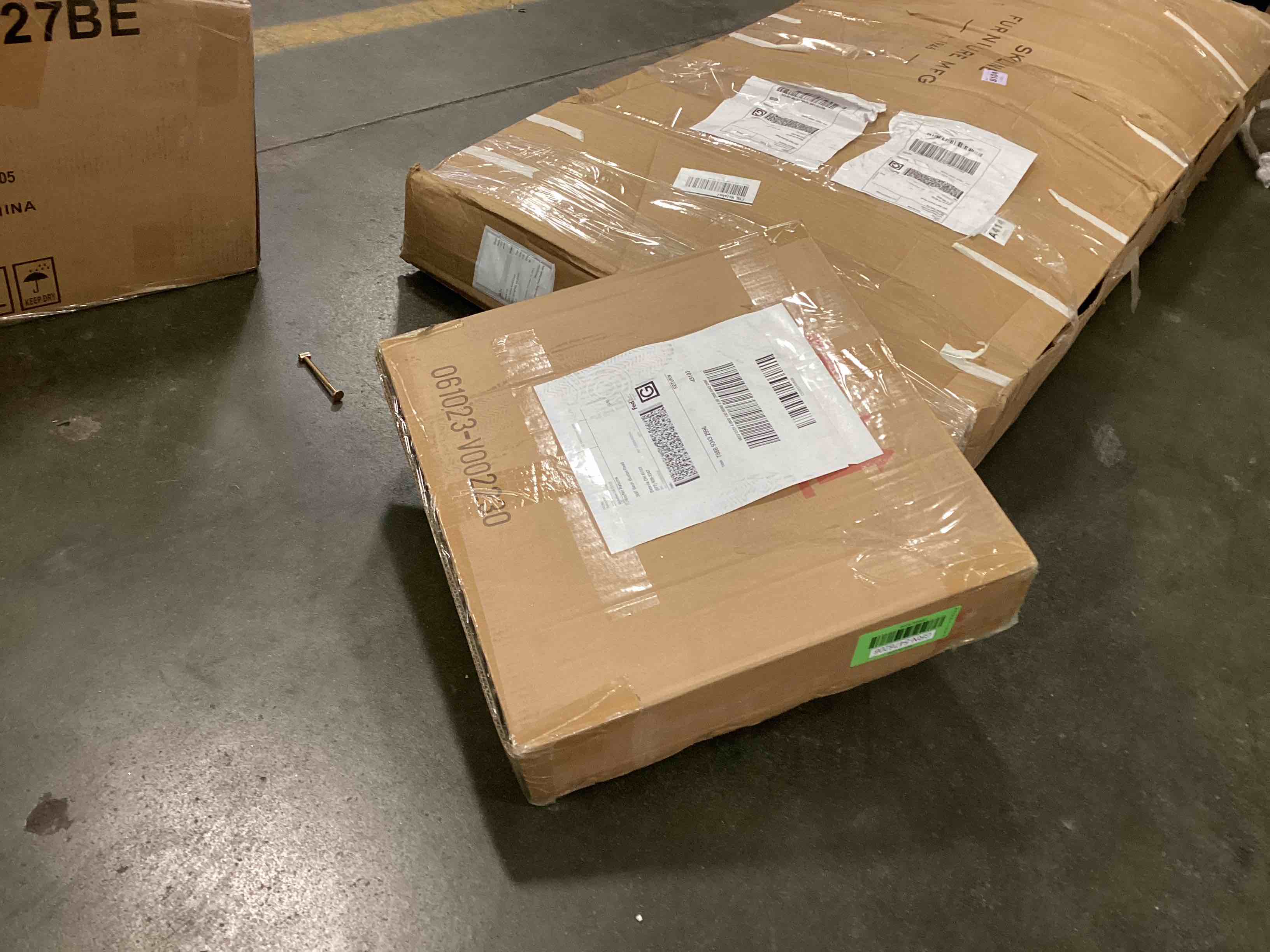 https://s3.amazonaws.com/lotting-images-prod/bidfta/GRN5476206_1705521306564.jpeg
