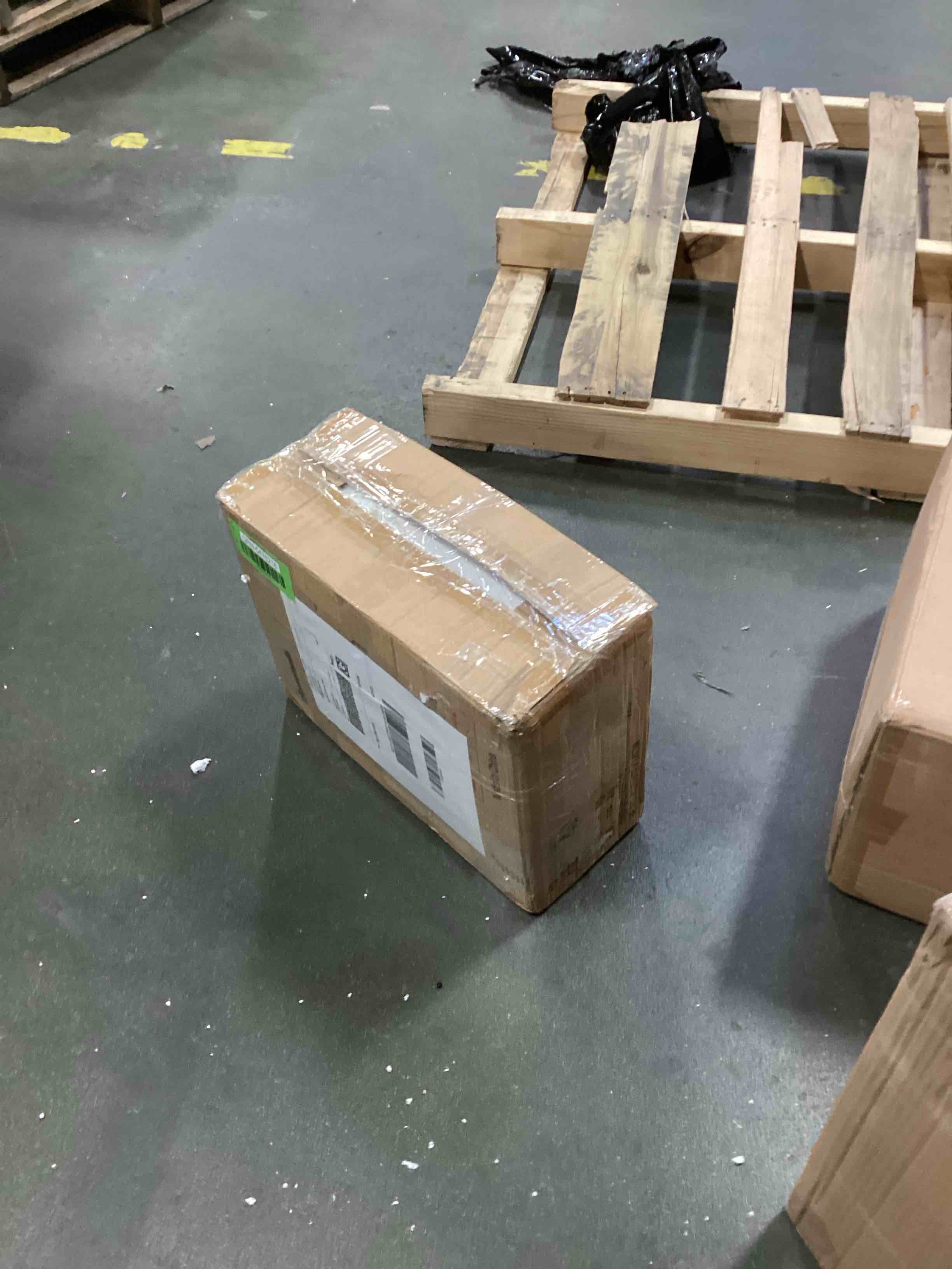 https://s3.amazonaws.com/lotting-images-prod/bidfta/GRN5476218_1705524949997.jpeg