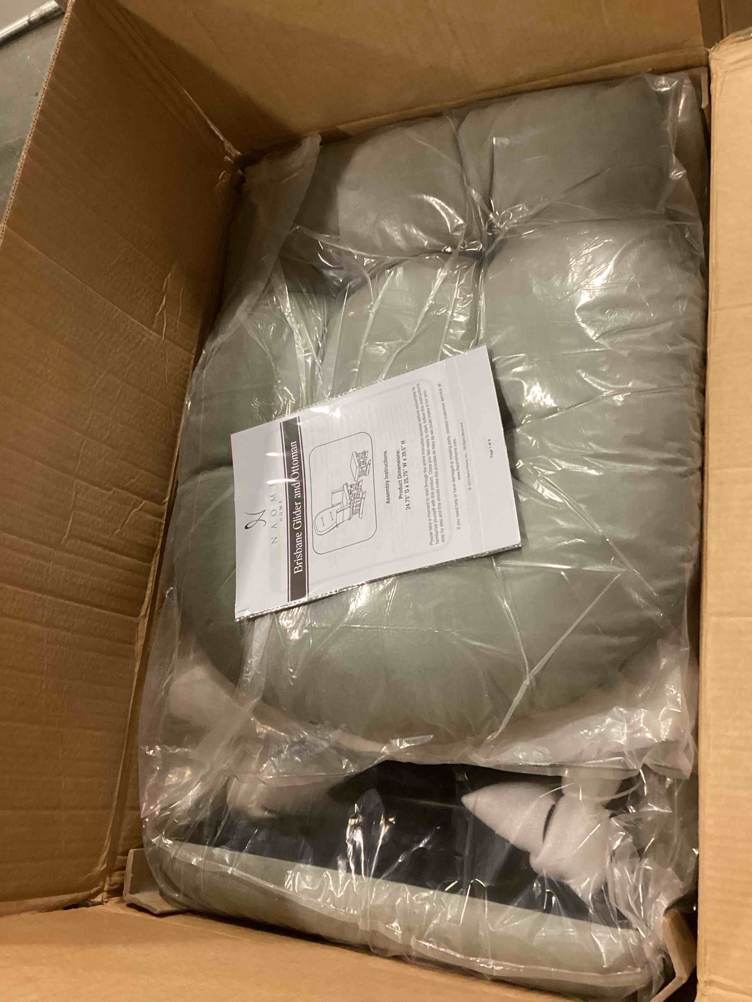 https://s3.amazonaws.com/lotting-images-prod/bidfta/GRN5476285_1705588746856.jpeg