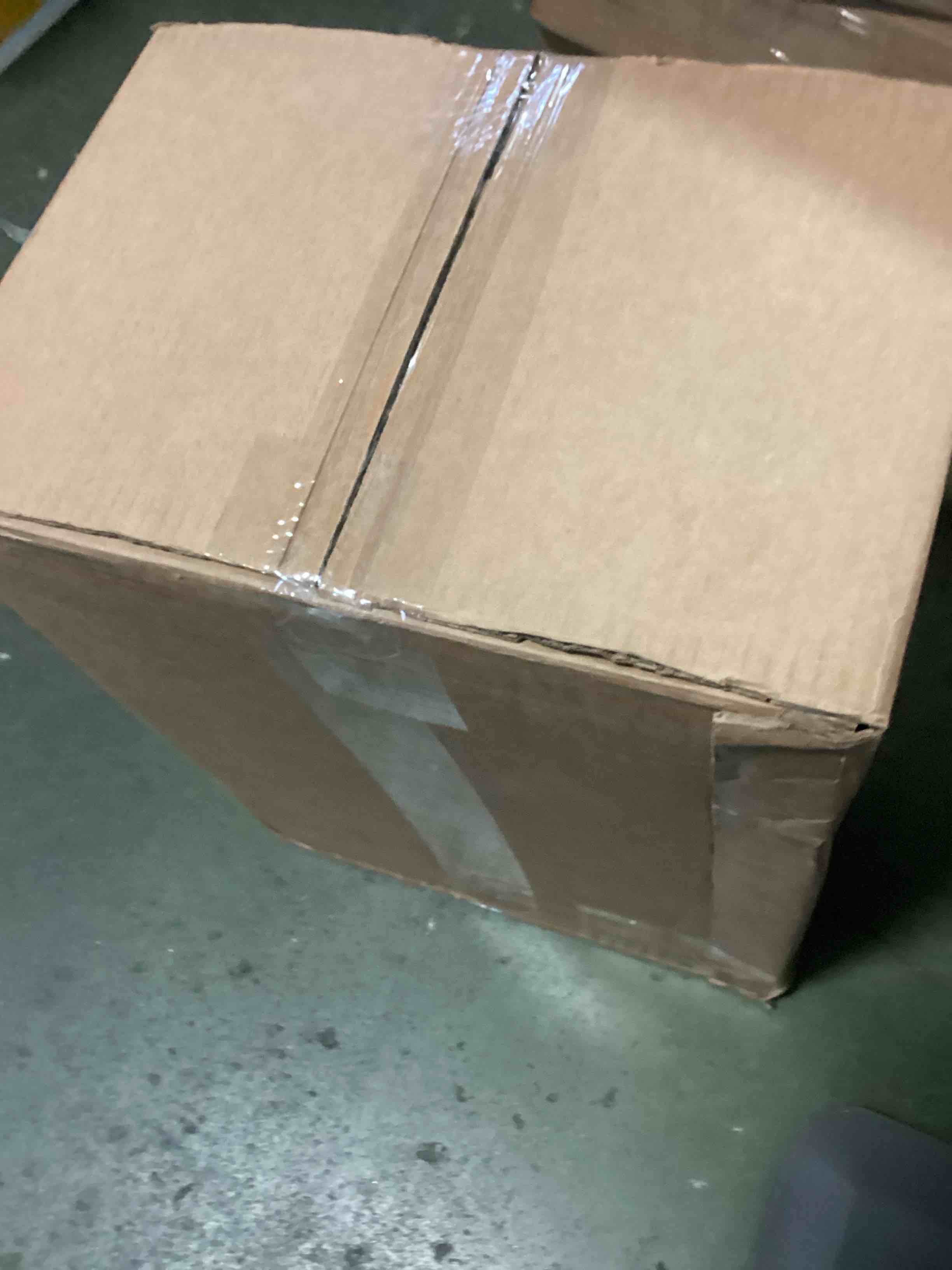 https://s3.amazonaws.com/lotting-images-prod/bidfta/GRN5477713_1702060527365.jpeg