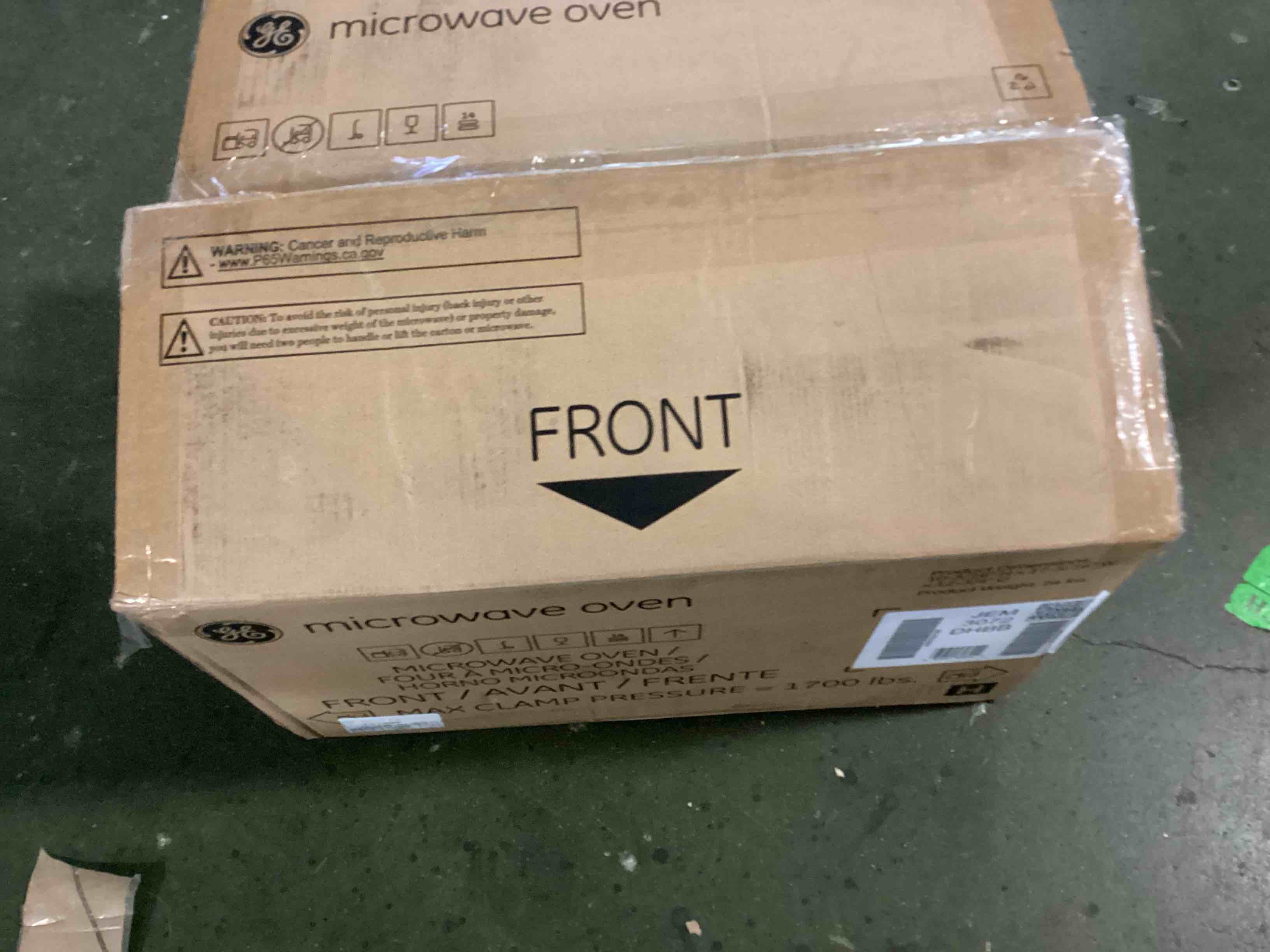 https://s3.amazonaws.com/lotting-images-prod/bidfta/GRN5477782_1702300352526.jpeg
