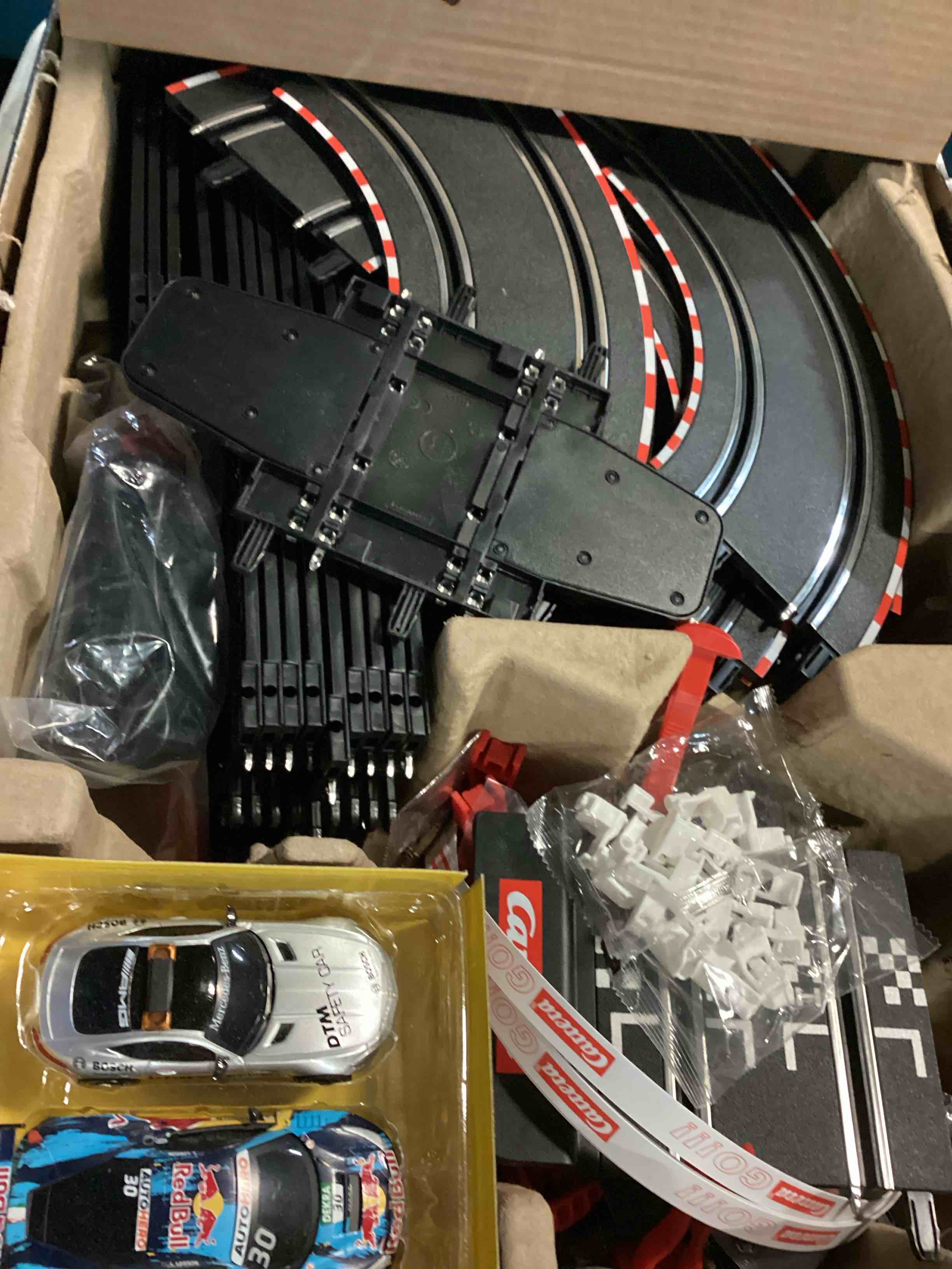 https://s3.amazonaws.com/lotting-images-prod/bidfta/GRN5477798_1702302425073.jpeg