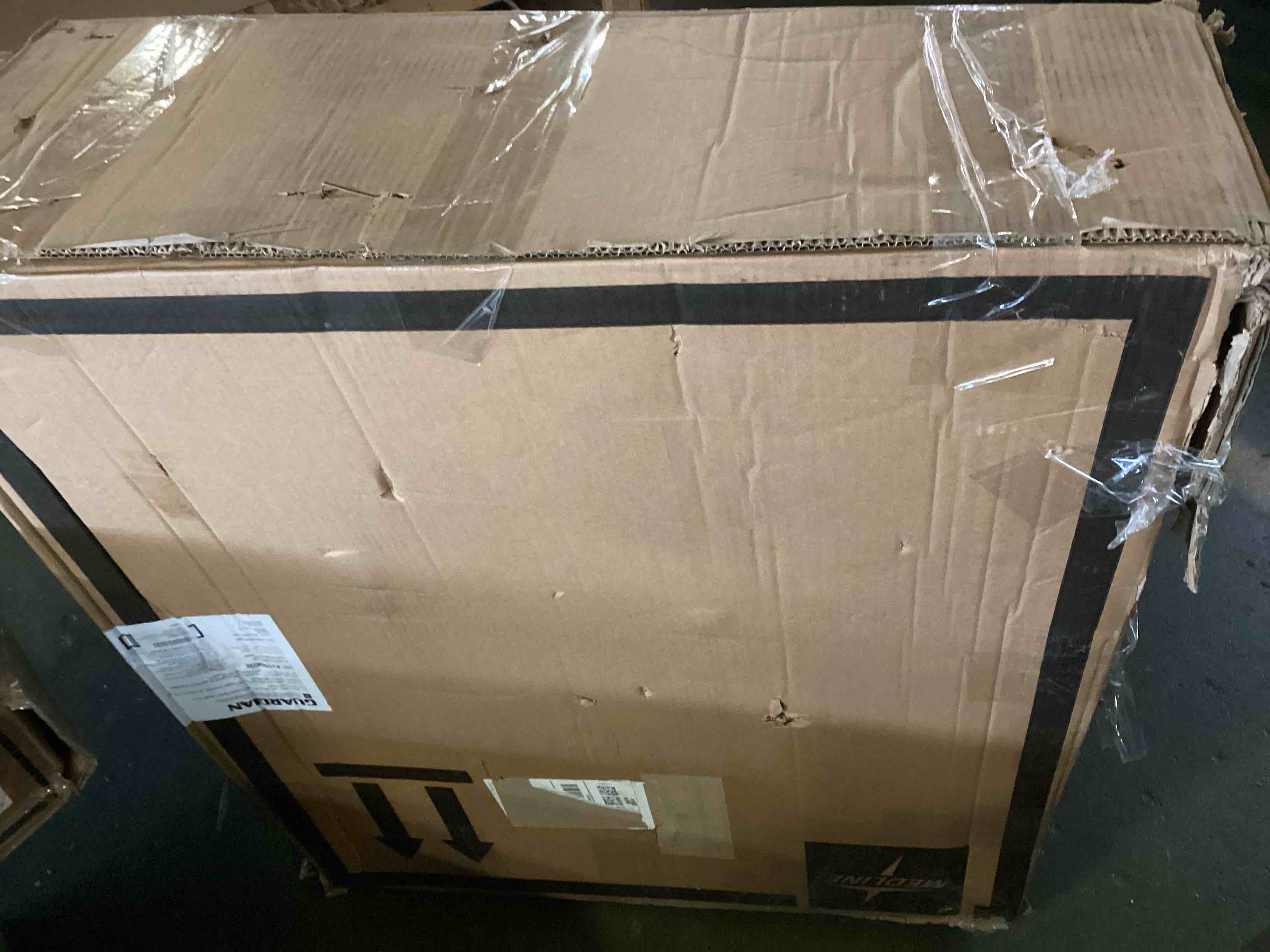 https://s3.amazonaws.com/lotting-images-prod/bidfta/GRN5478240_1702478210611.jpeg