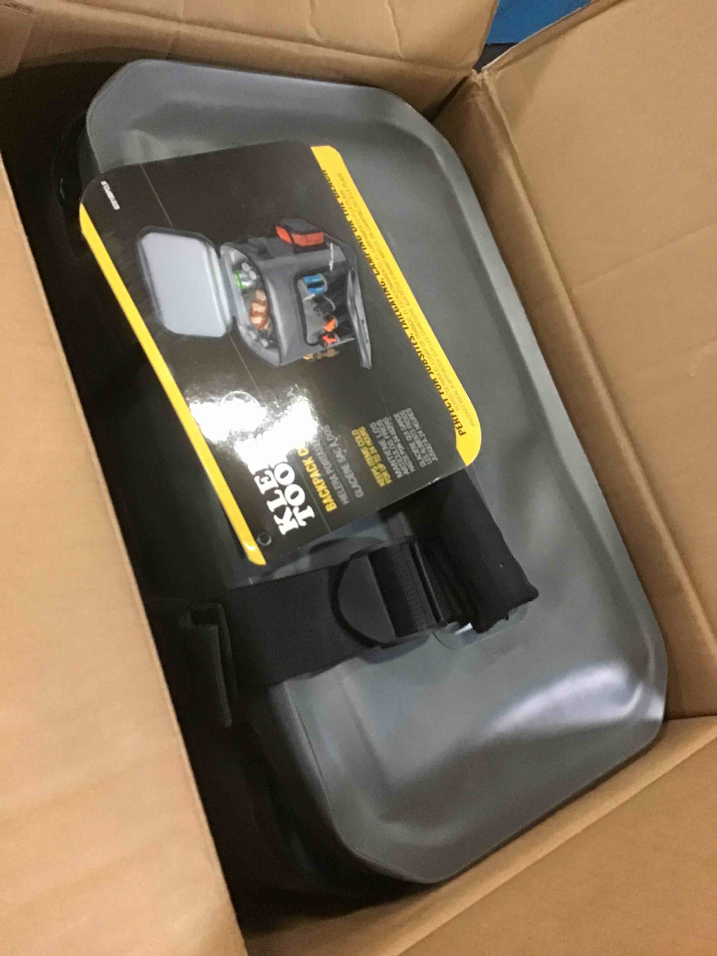 https://s3.amazonaws.com/lotting-images-prod/bidfta/GRN5478486_1700142356226.jpeg