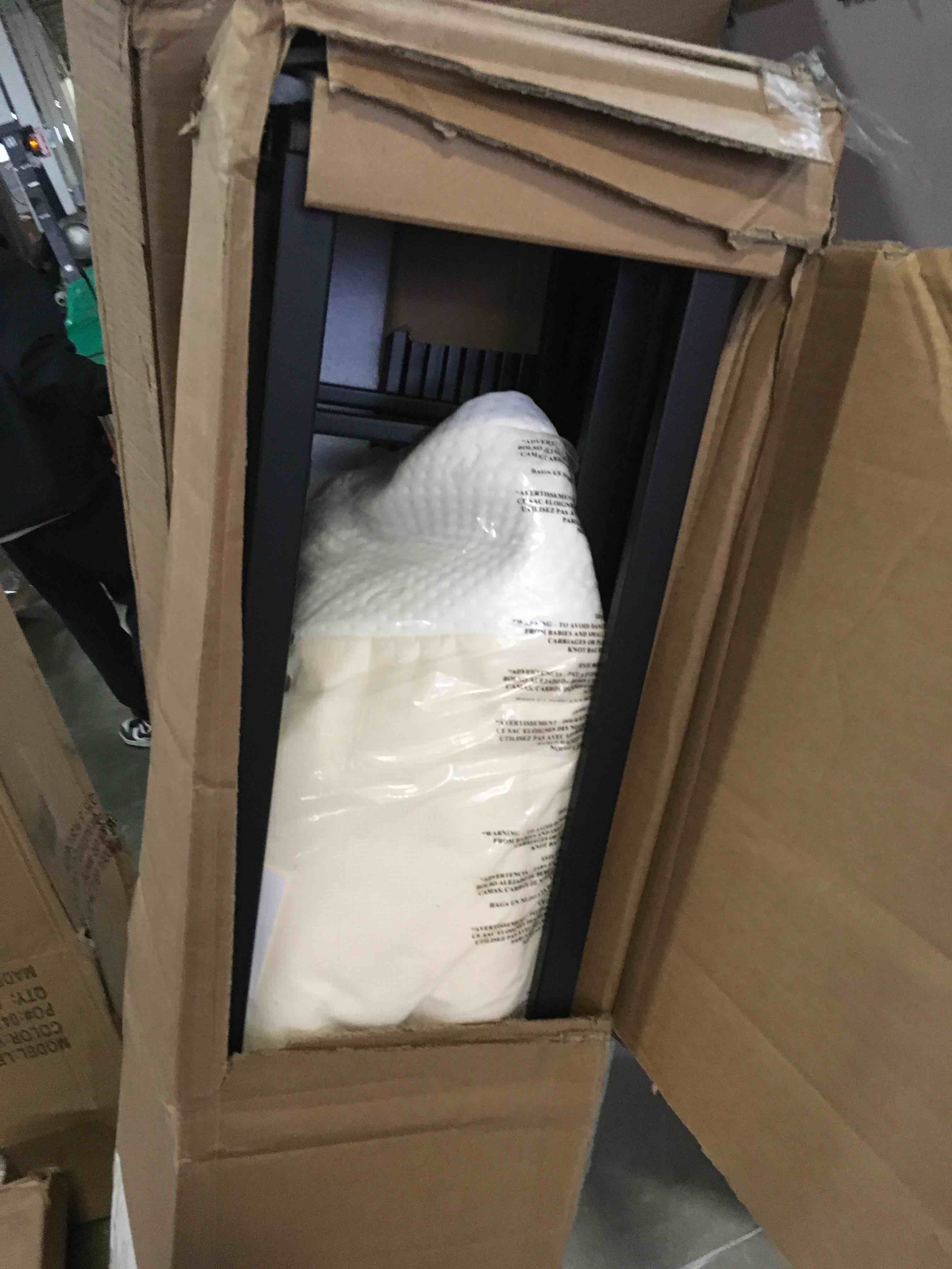 https://s3.amazonaws.com/lotting-images-prod/bidfta/GRN5483411_1698844021950.jpeg