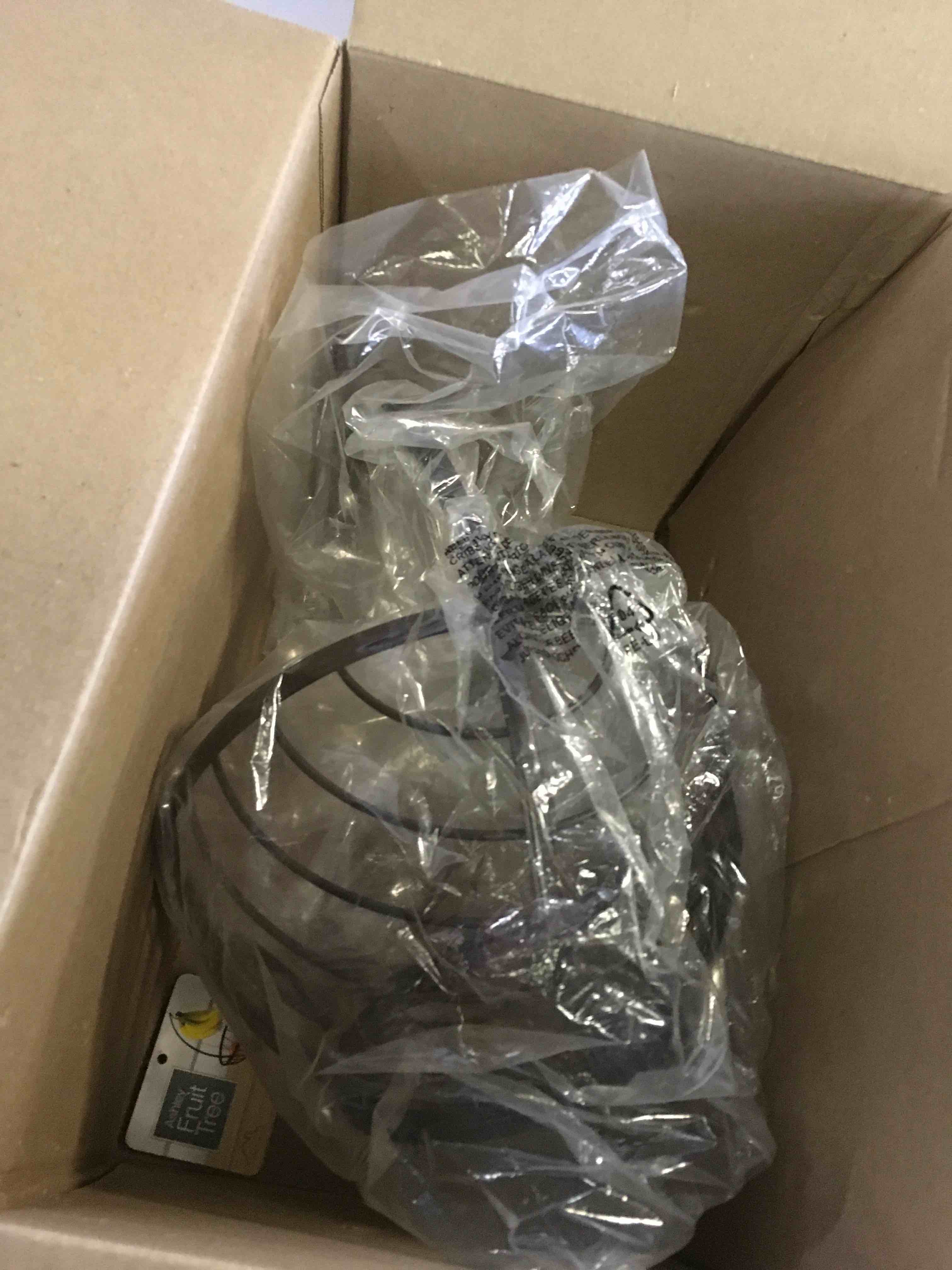 https://s3.amazonaws.com/lotting-images-prod/bidfta/GRN5483473_1698859364717.jpeg